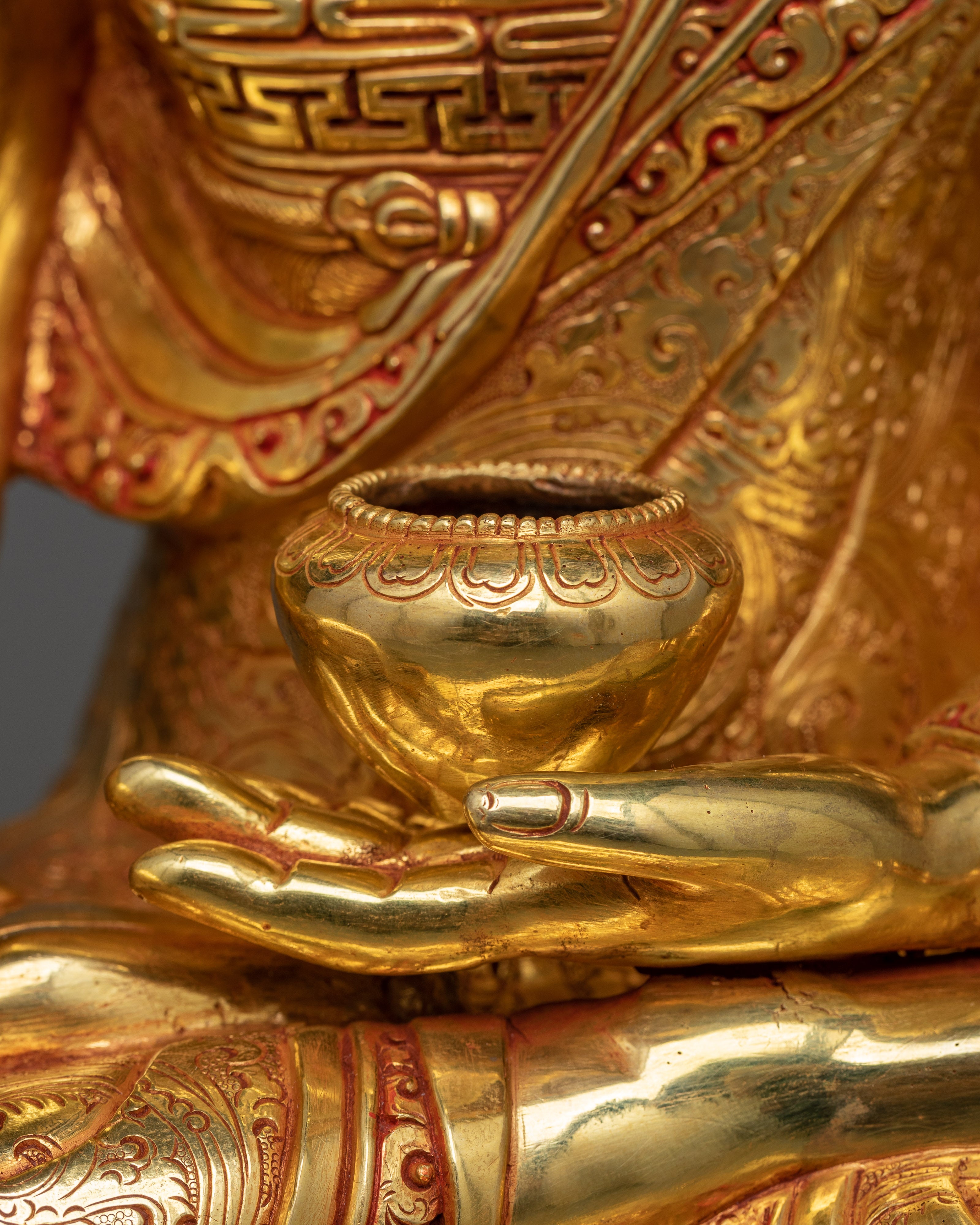 Siddhartha The Buddha Statue | 24K Gold Radiance