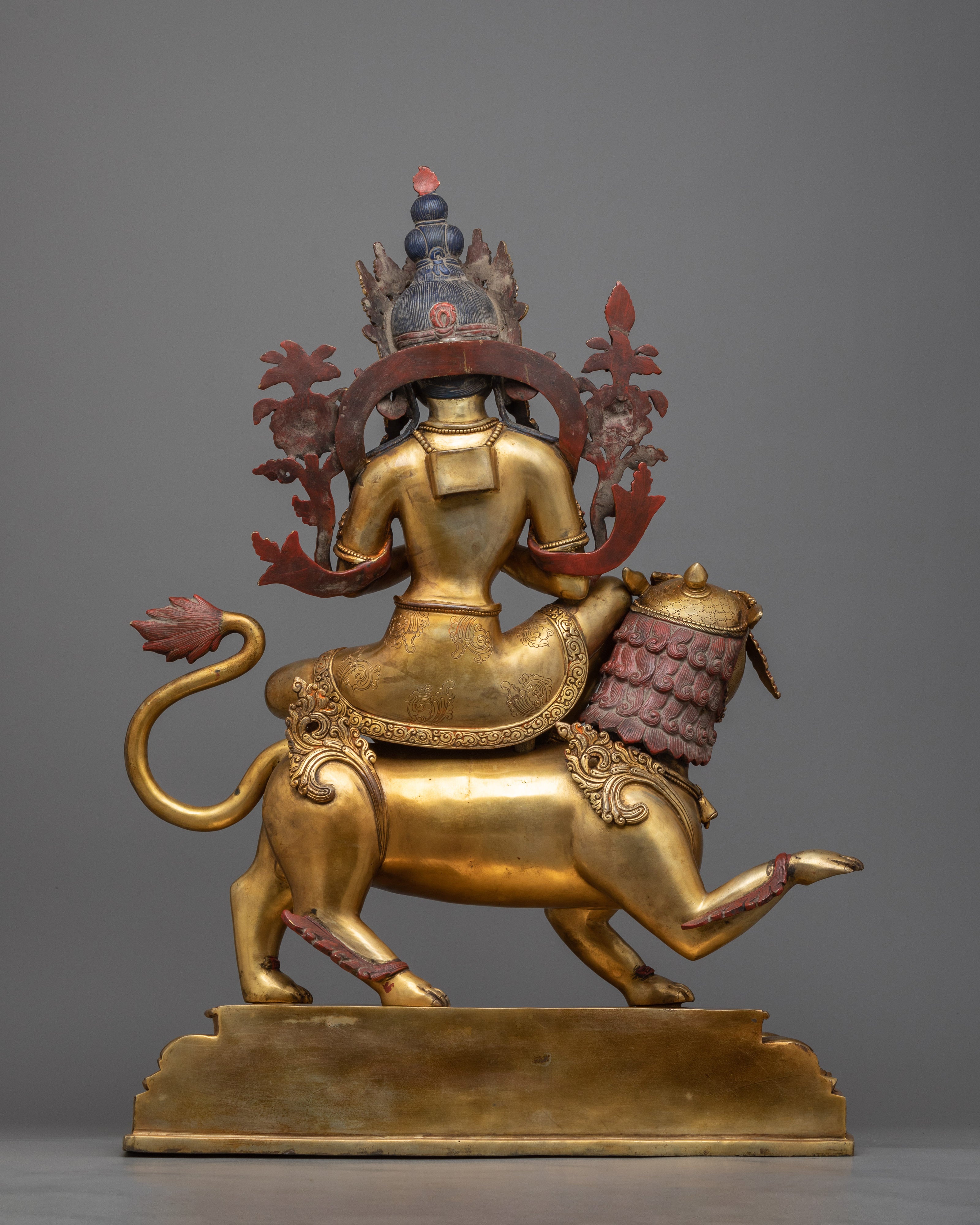 Vadisimha Statue in 24K Gold | A Majestic Icon of Wisdom and Courage