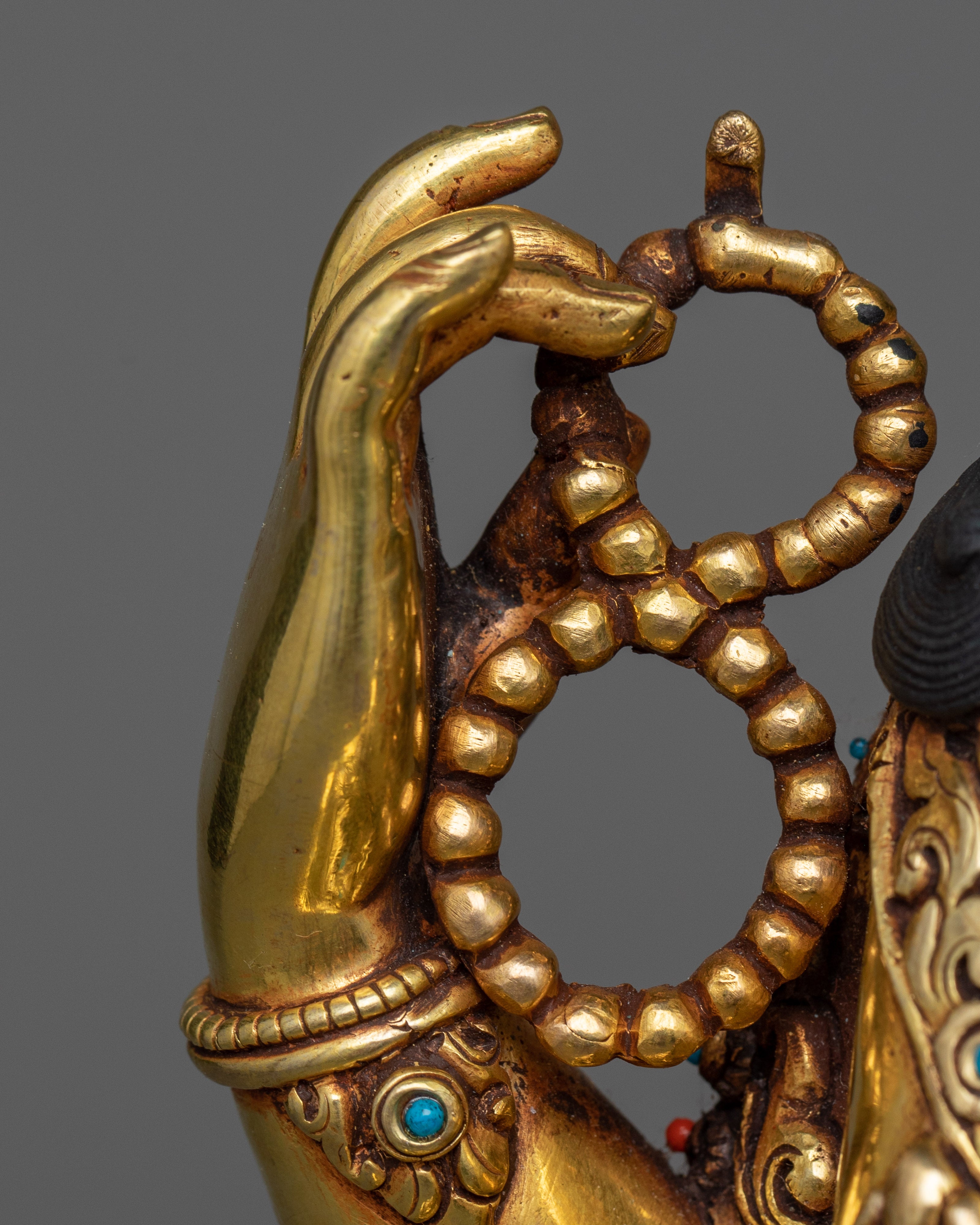 Bodhisattva Chenrezig Sculpture in Triple-Layered 24K Gold | A Masterpiece of Compassion and Grace