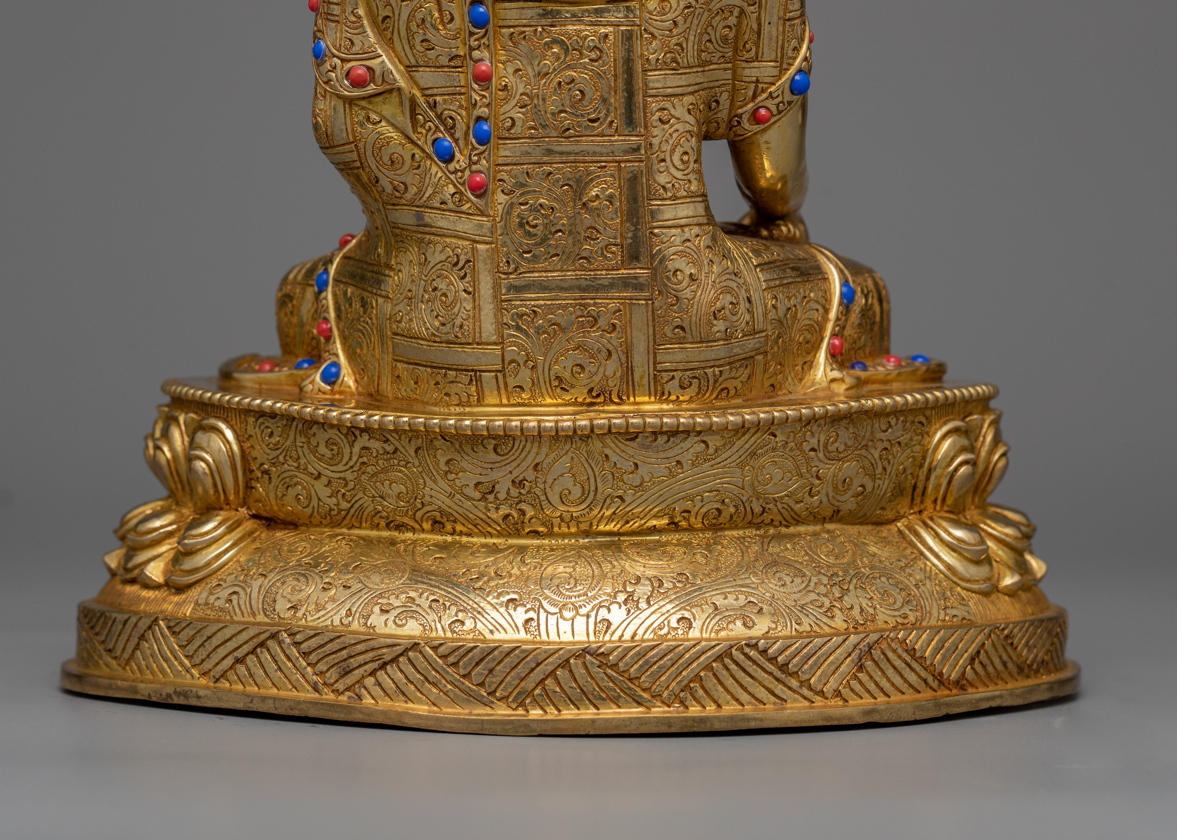 Buddha Shakyamuni Gilt Sculpture | Embodiment of Enlightenment
