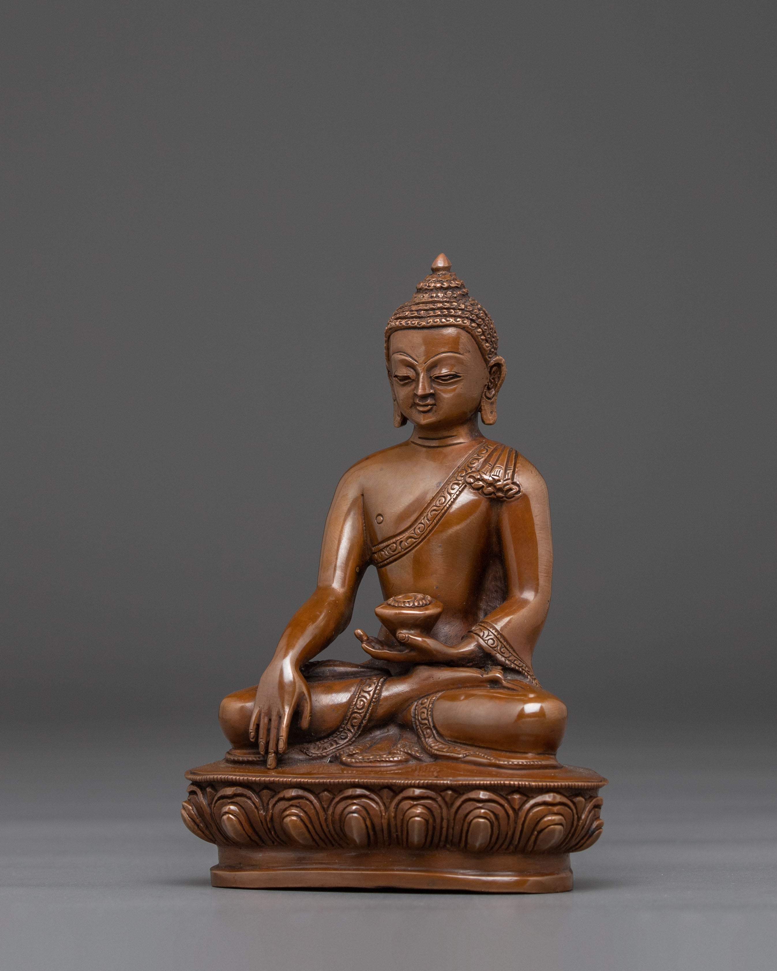 Handcrafted Copper Statue of Buddha Shakyamuni