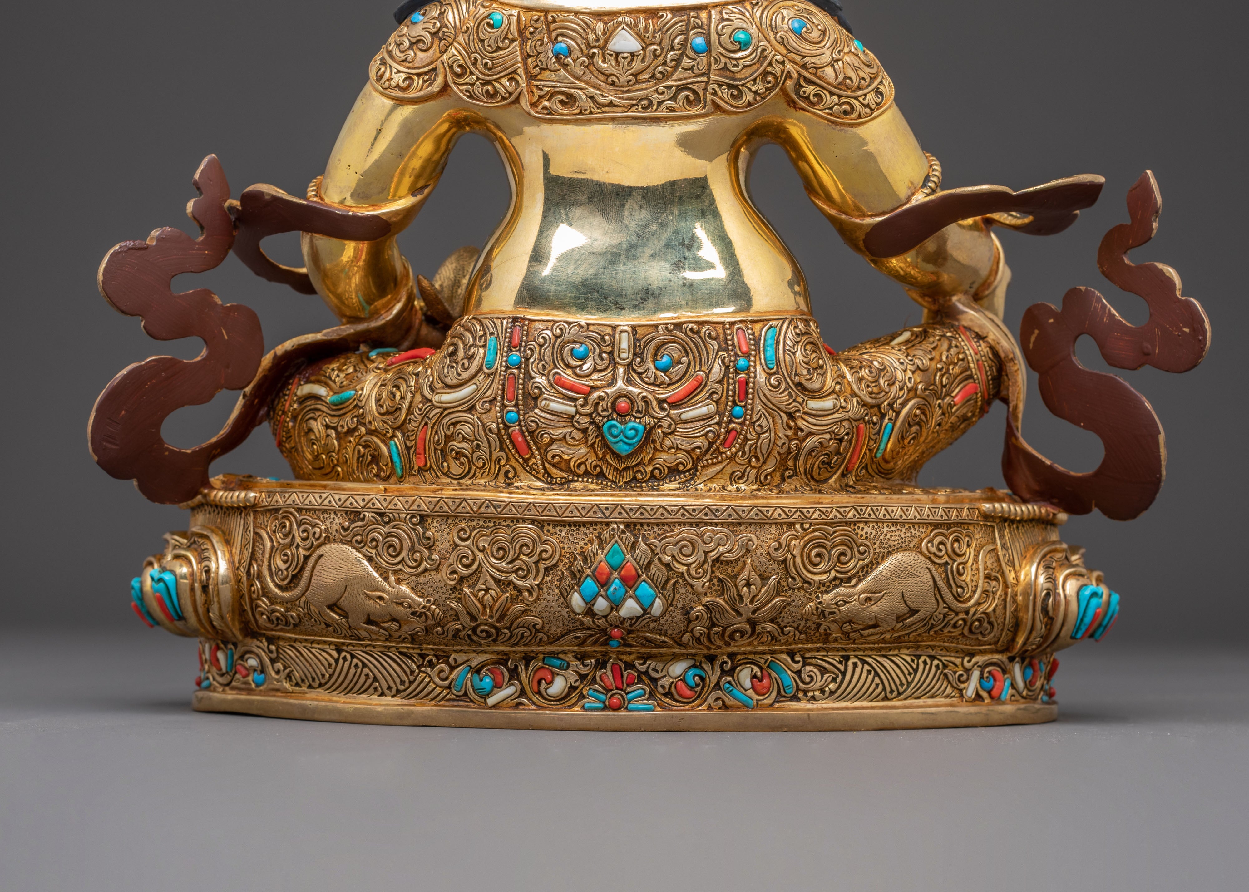 Figurine of Wealth Icon Dzambhala | Guardian of Prosperity