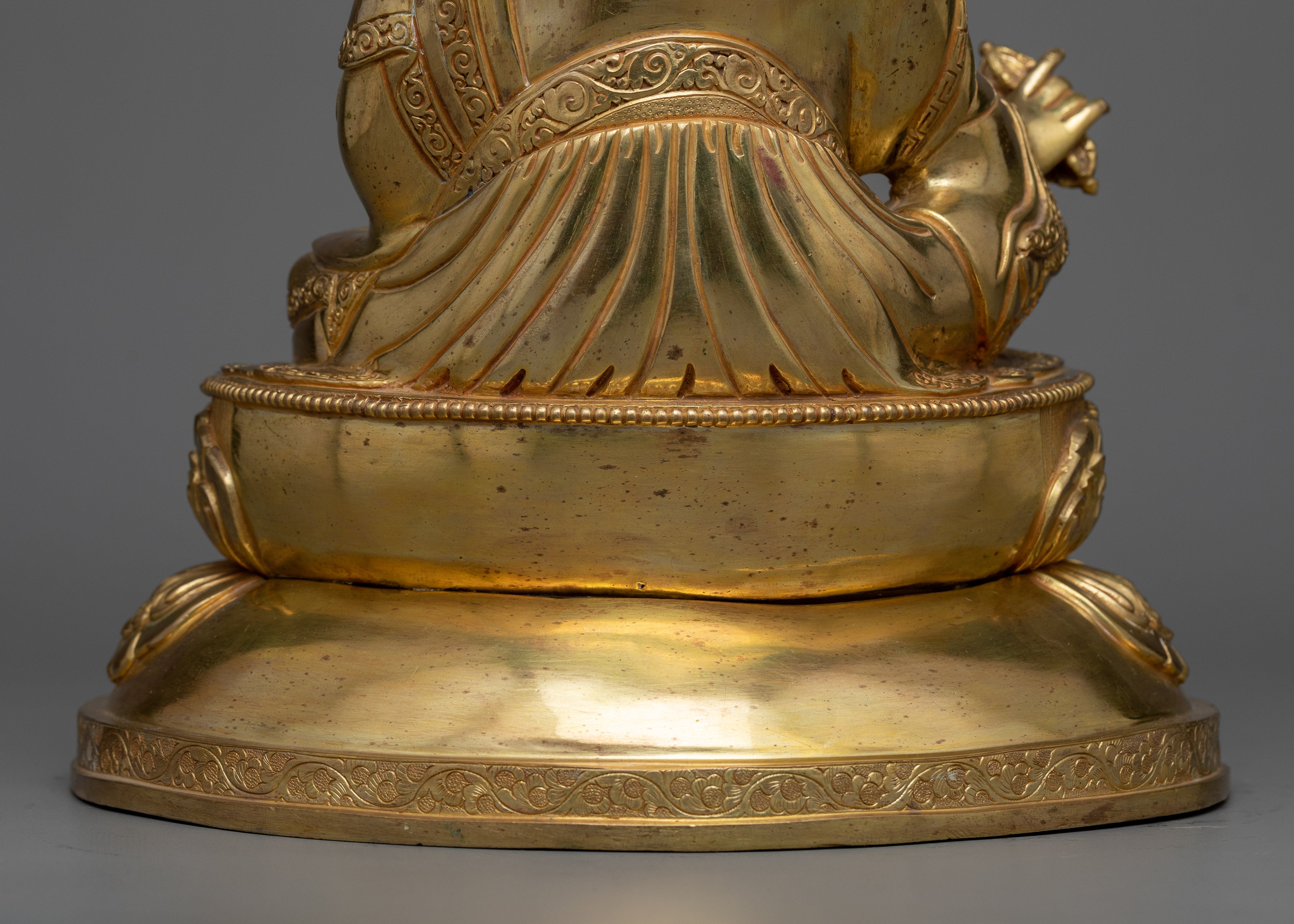 The Rinpoche Guru Padma Statue | A Symbol of Divine Guidance and Tranquility