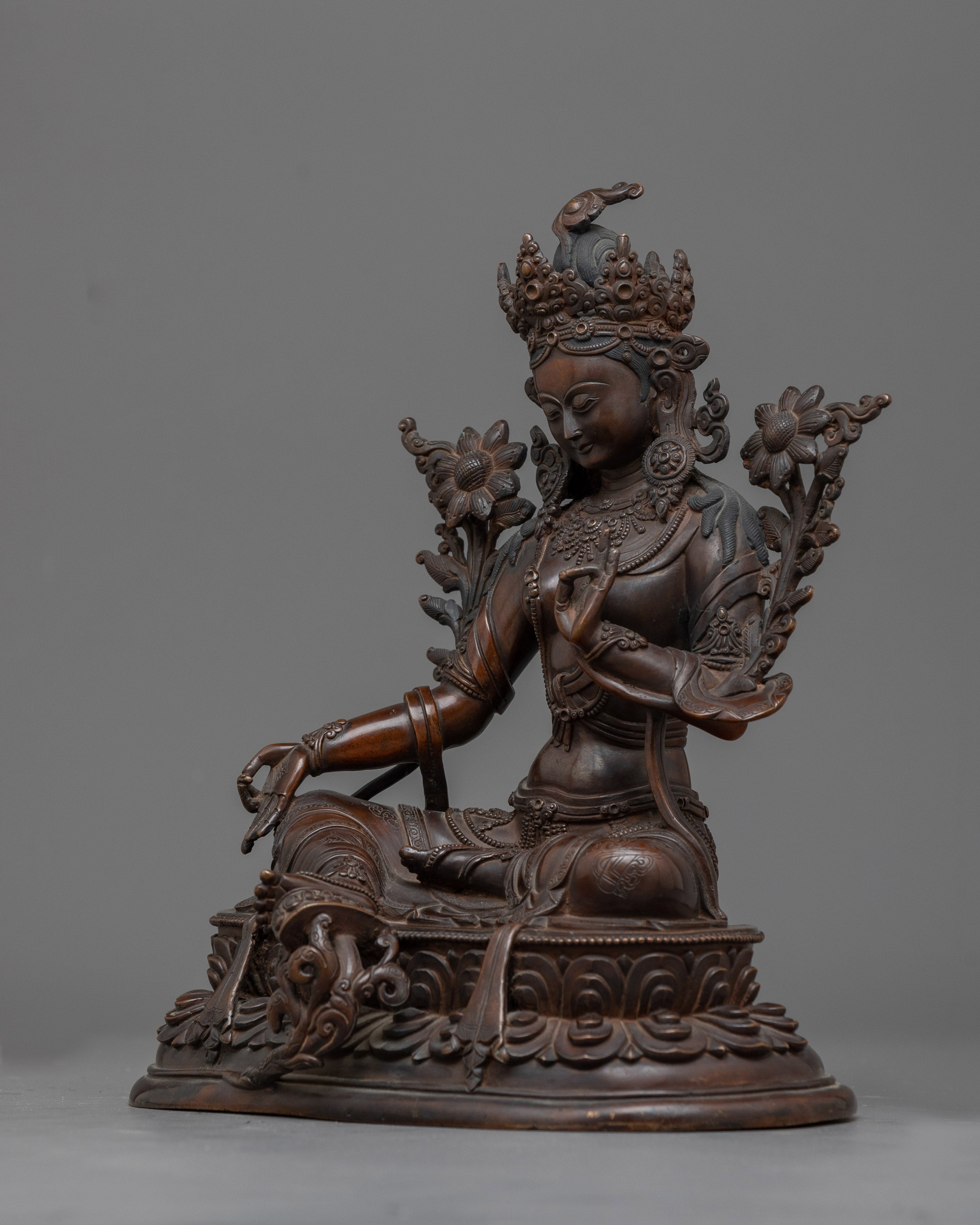 sculpture-of-mother-green-tara