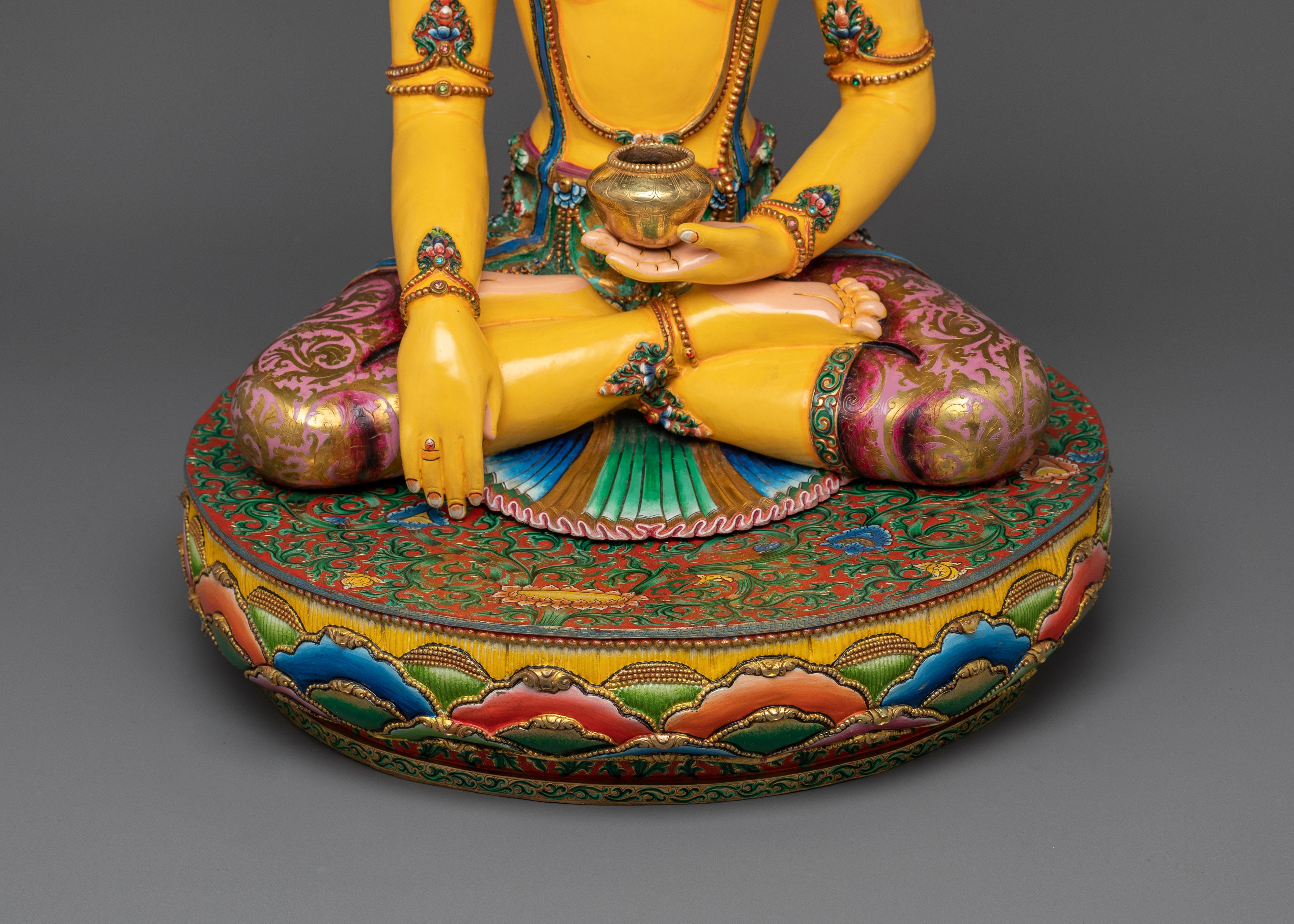 Beautiful Crown Shakyamuni Buddha Statue | Radiance of Enlightenment