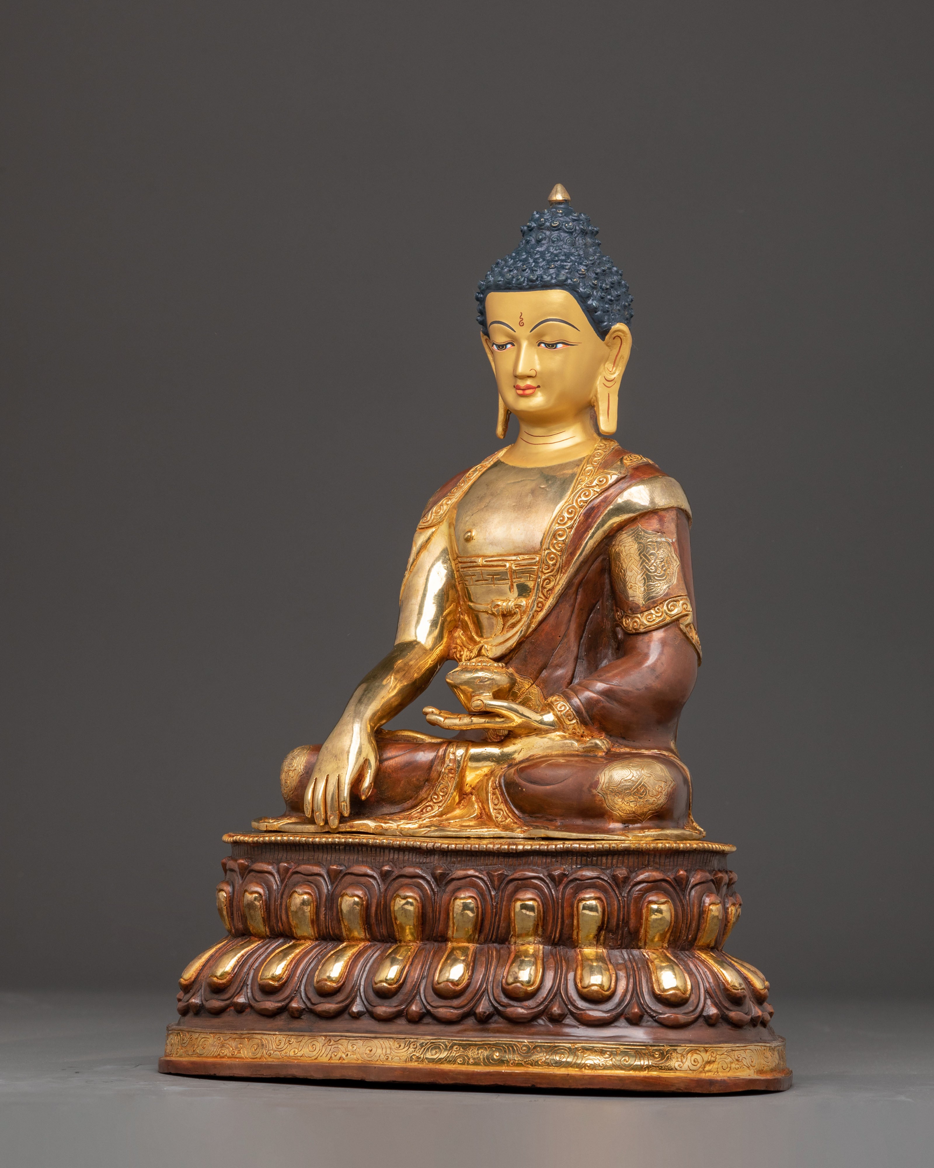 Golden Sculpture of Buddha Shakyamuni | The Awakened One