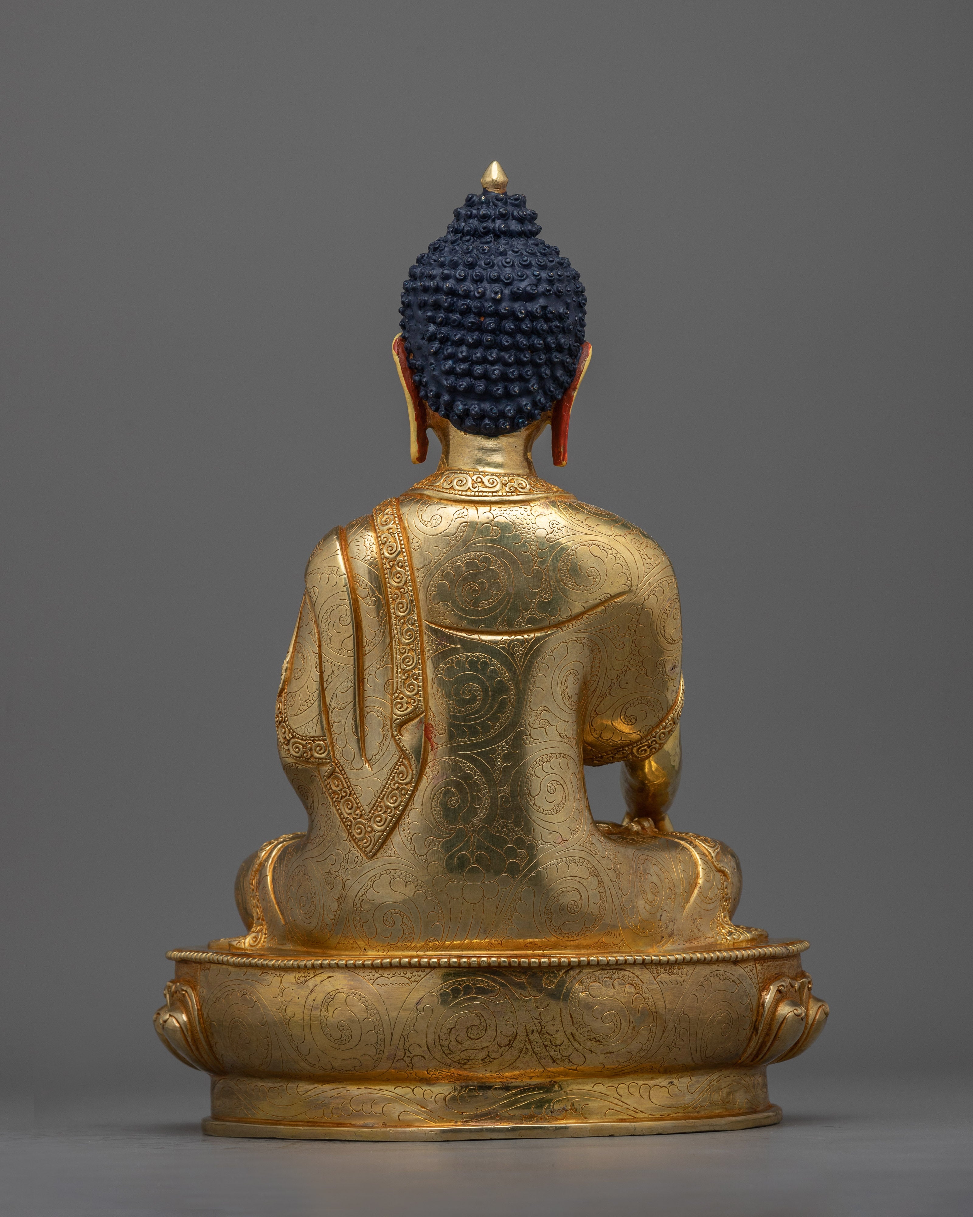 The Sage Shakyamuni Buddha Statue | Radiating Tranquility and Wisdom