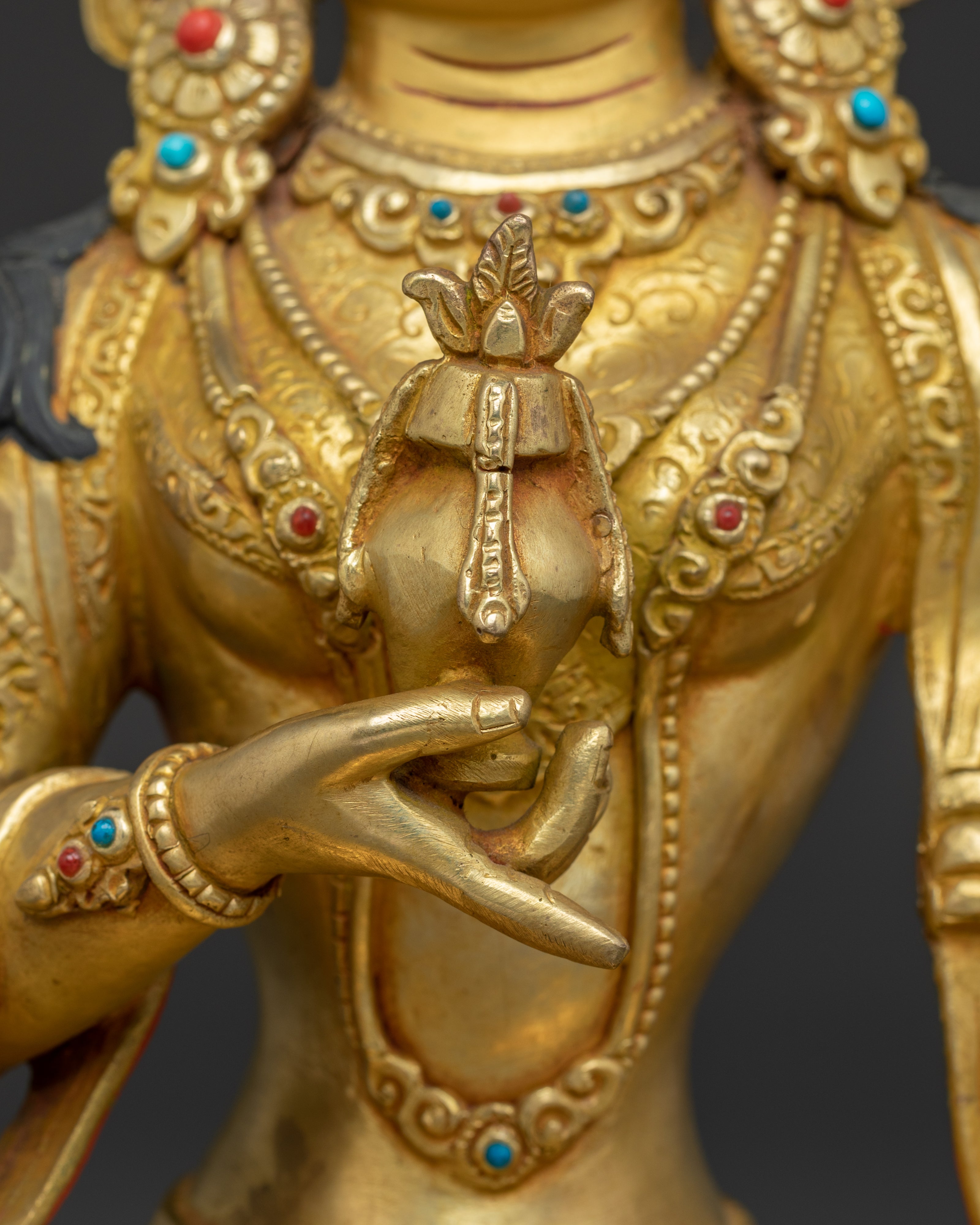 Sherpa Chamma Statue : Mother of All Conquerors