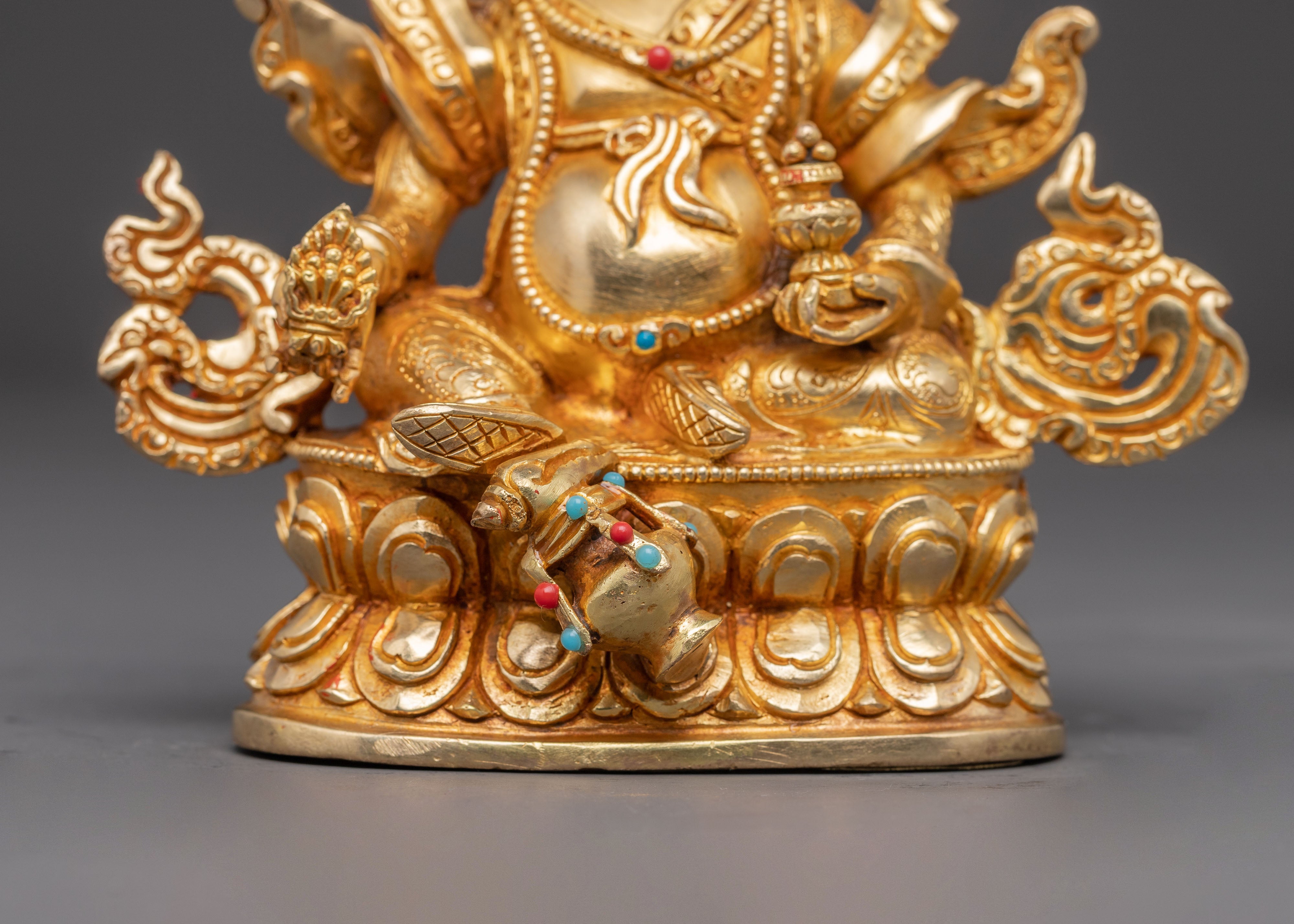 Golden Statue of Shanglon Dorje Dudul | Special Protector of the Tibetan Medical Tradition
