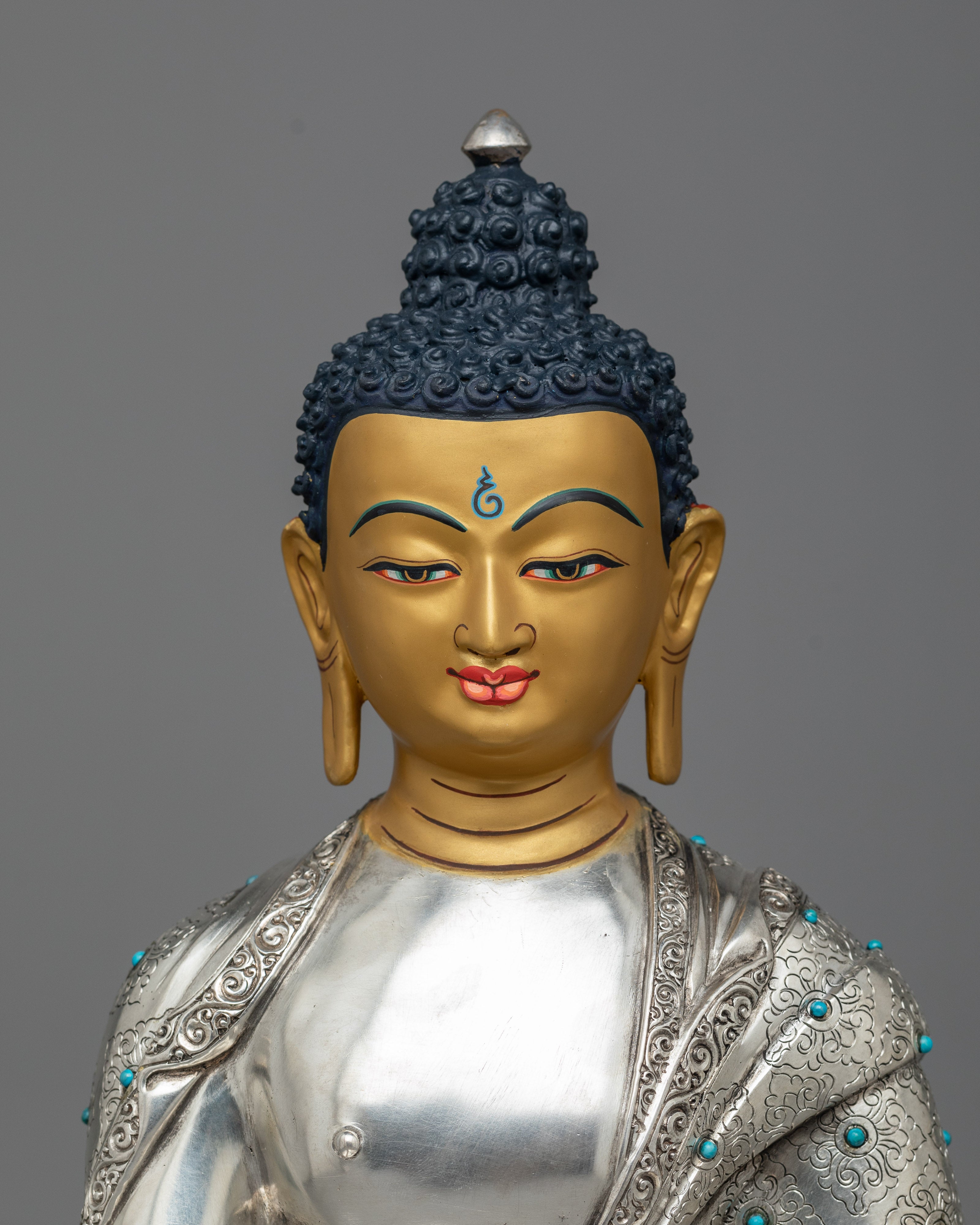 silver-figurine-shakyamuni-buddha