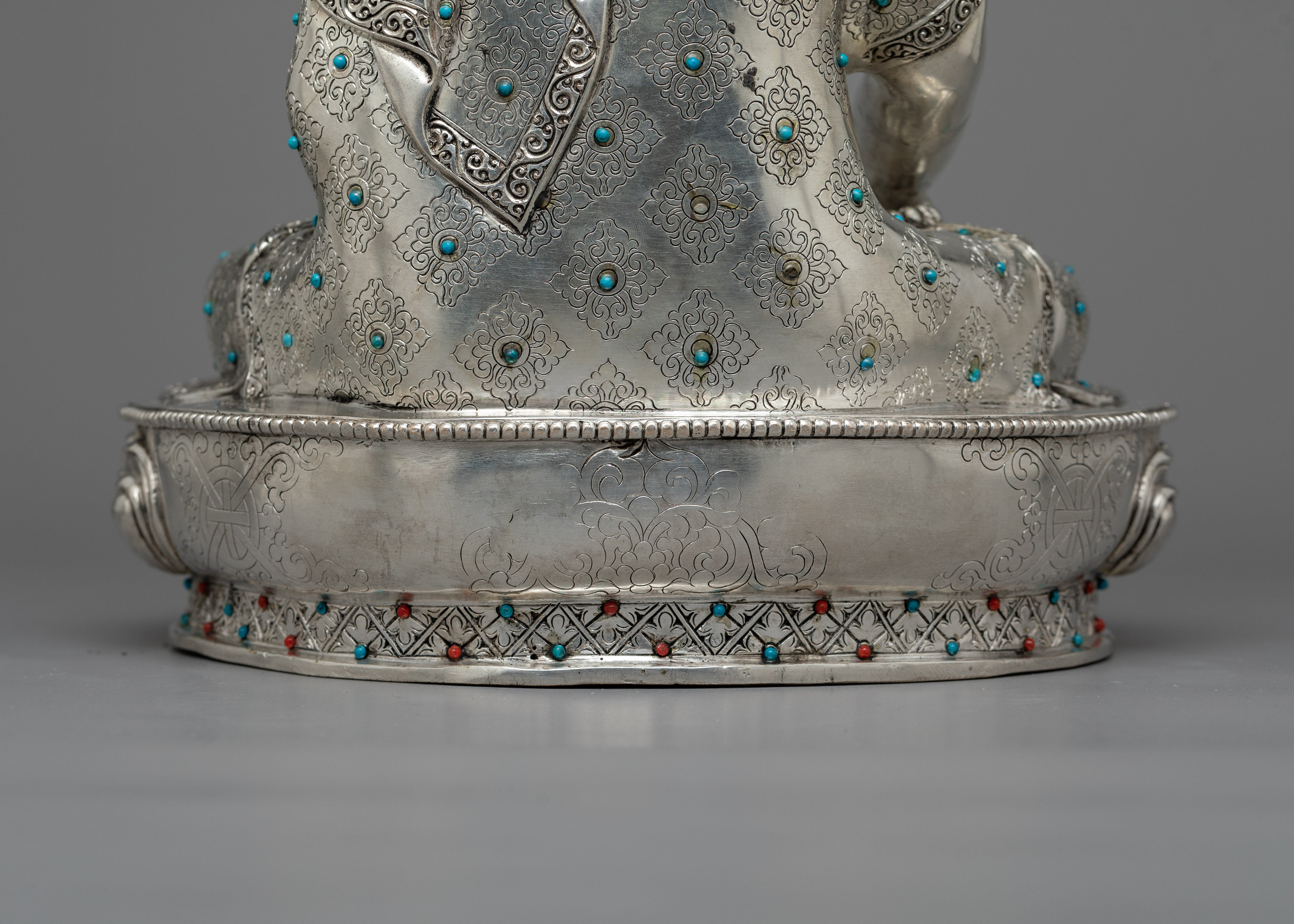 Silver Figurine Shakyamuni Buddha | Serenity Embodied