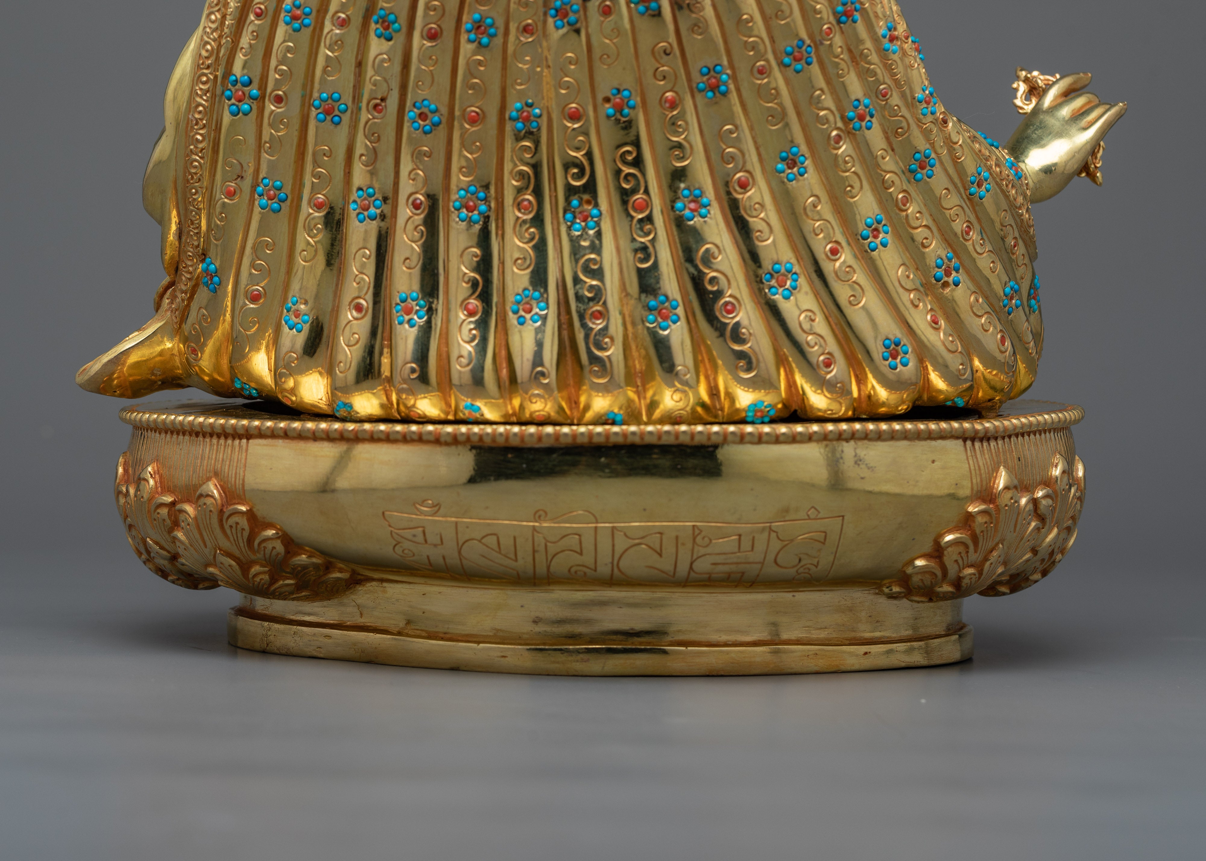 Tantric Vajra Guru Rinpoche Statue | Embodiment of Spiritual Power