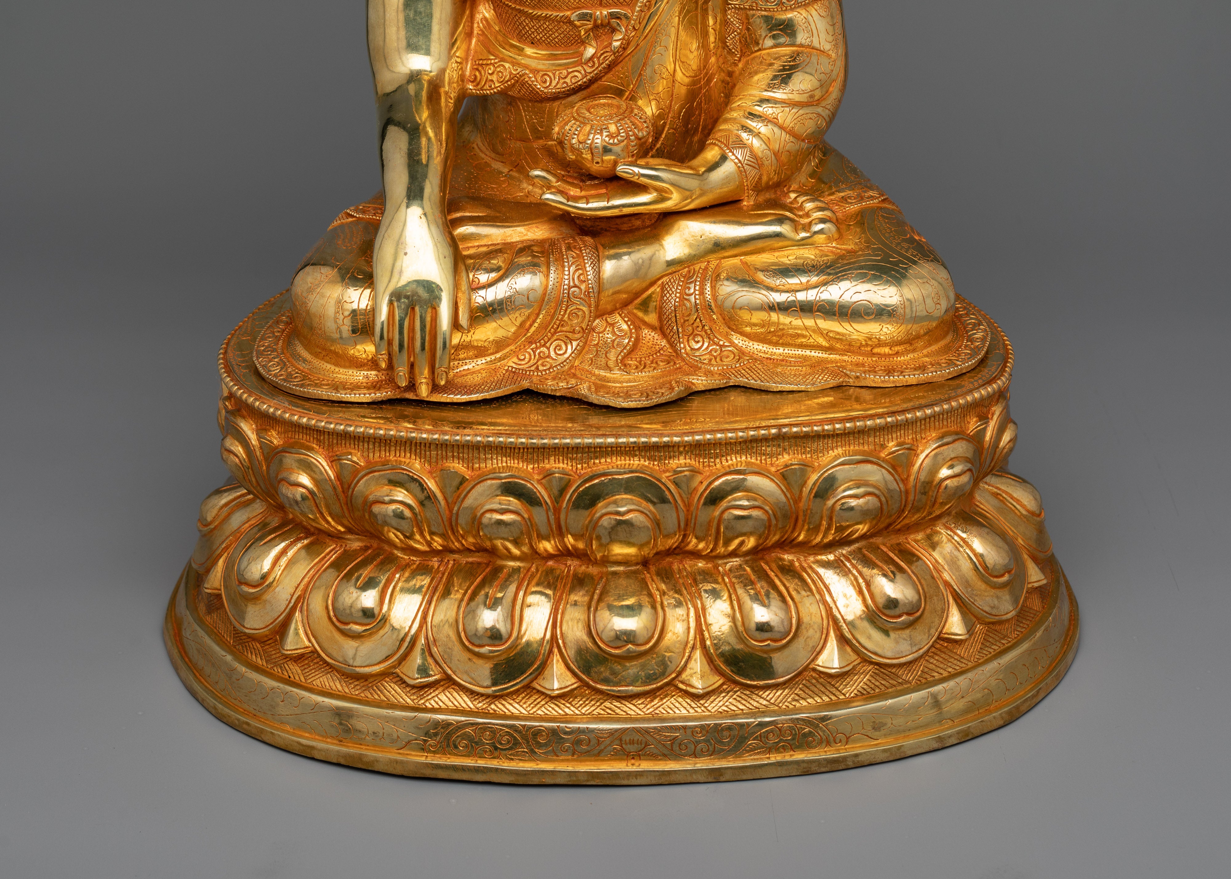 Beautiful Statue of Shakyamuni Buddha | Lavish Gold Gilded Sculpture
