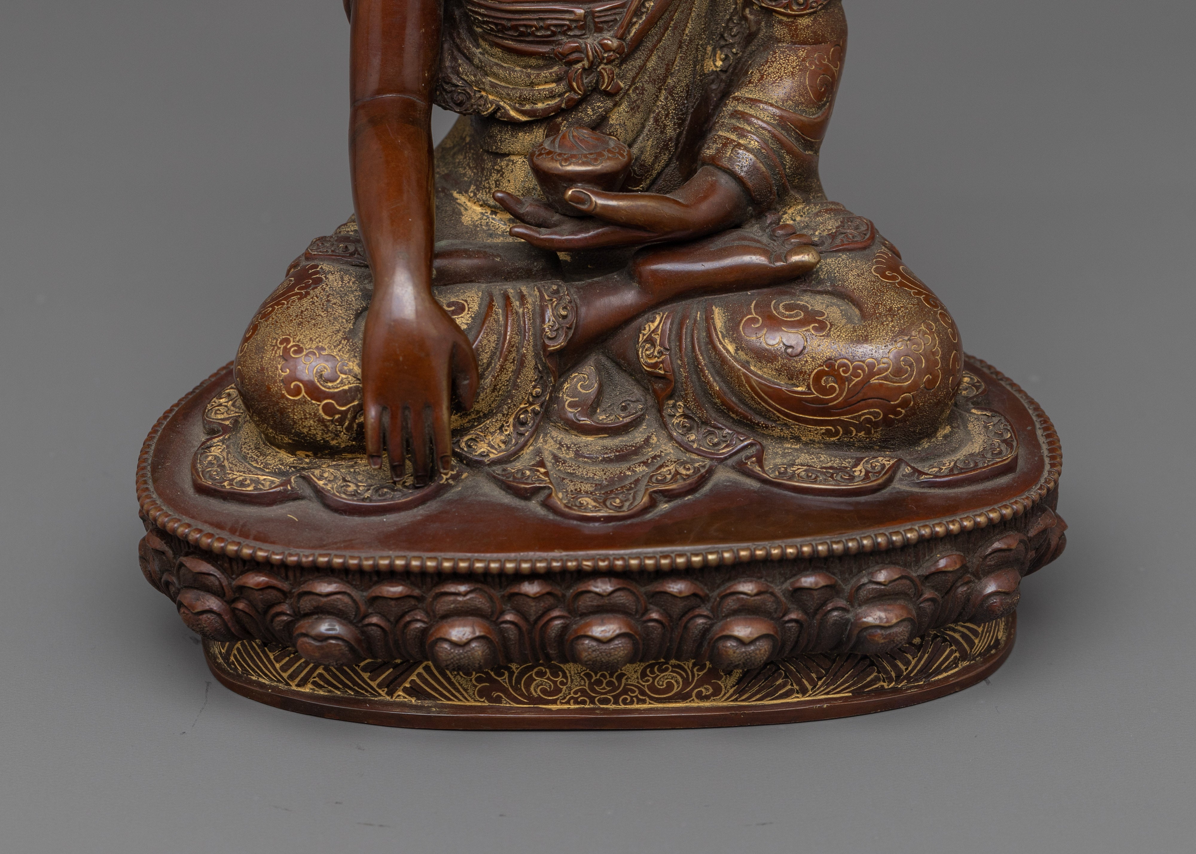 Beautiful Shakyamuni Buddha Sculpture | Nepalese Oxidized Statue