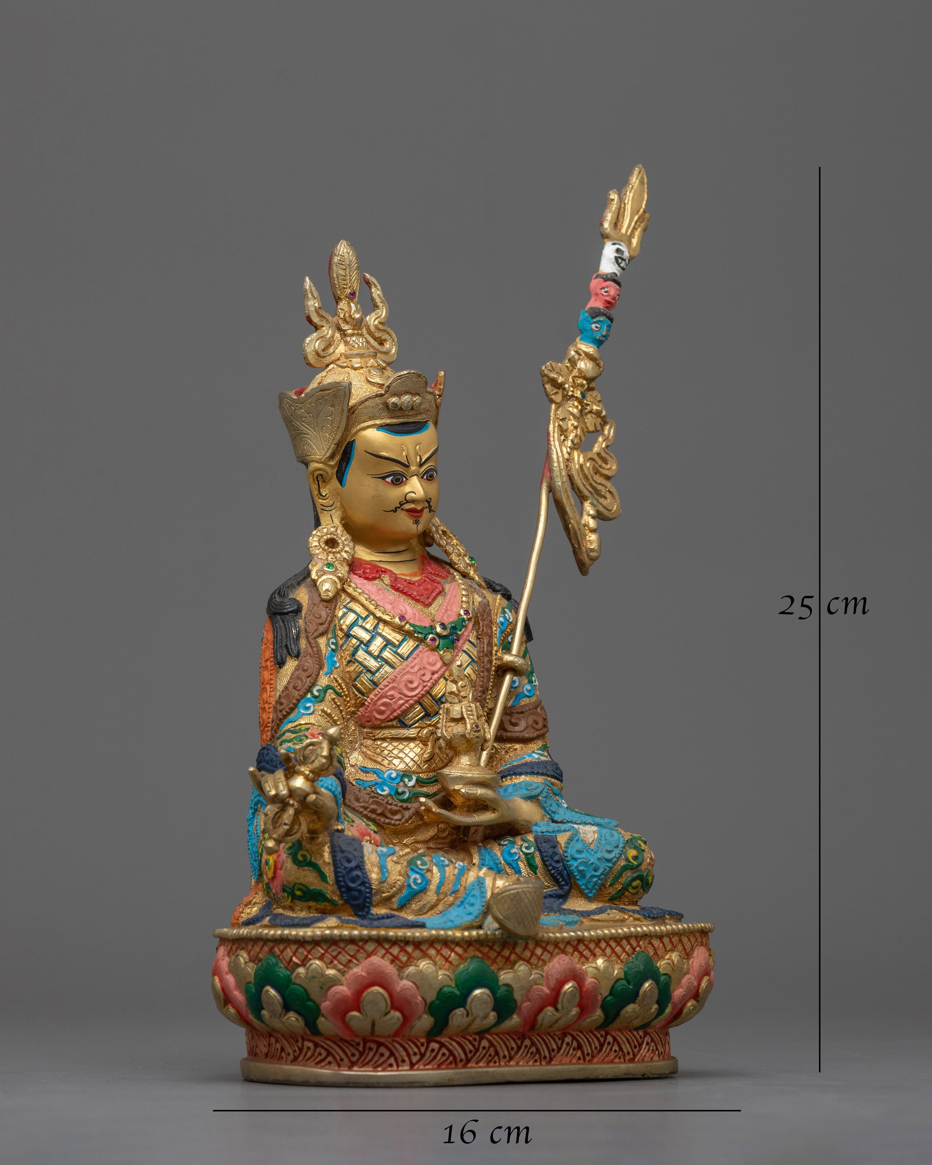 guru-rinpoche-lotus-born-statuette