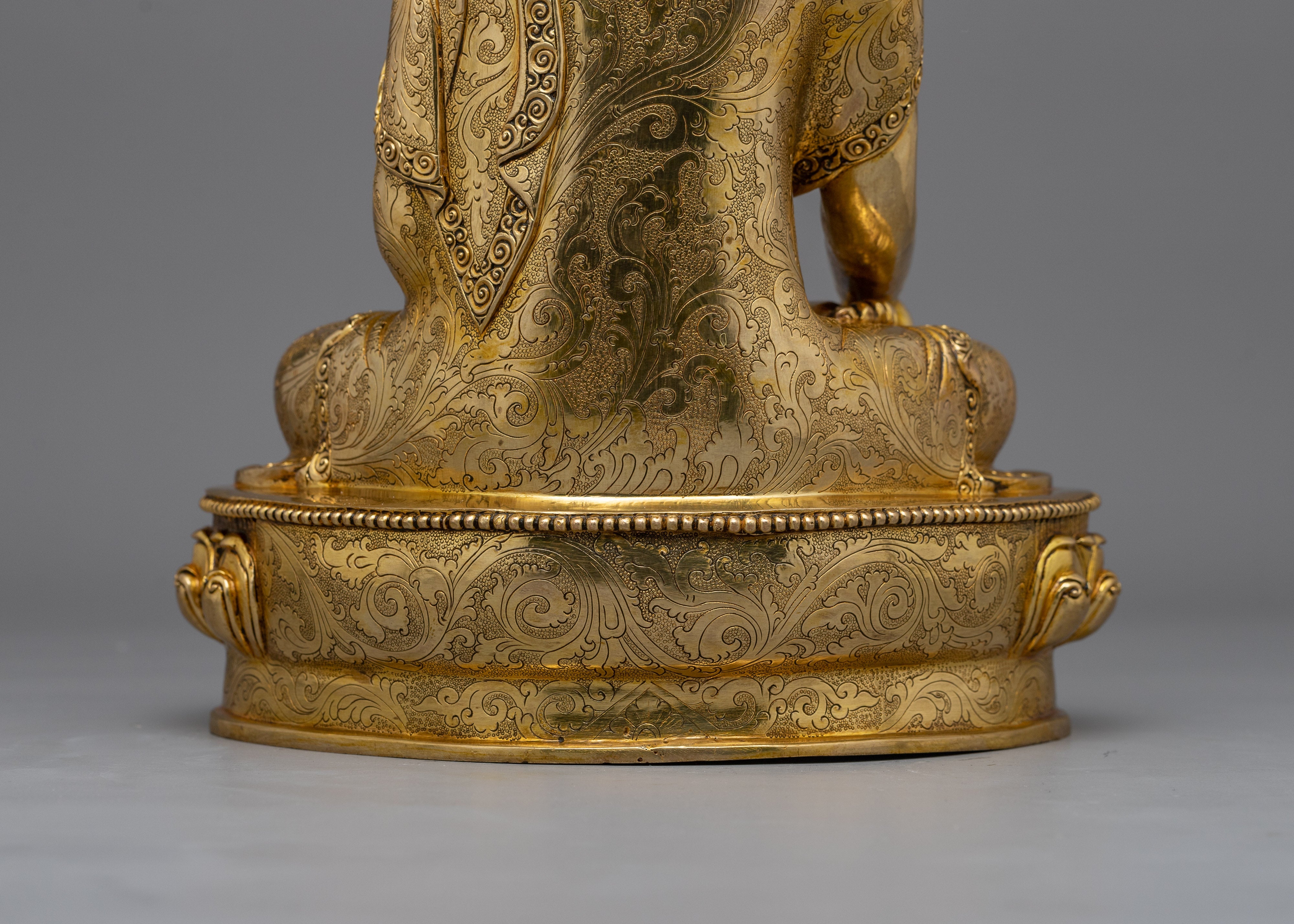 Enlighten Figurine Shakyamuni Buddha | Radiant Symbol of Enlightenment