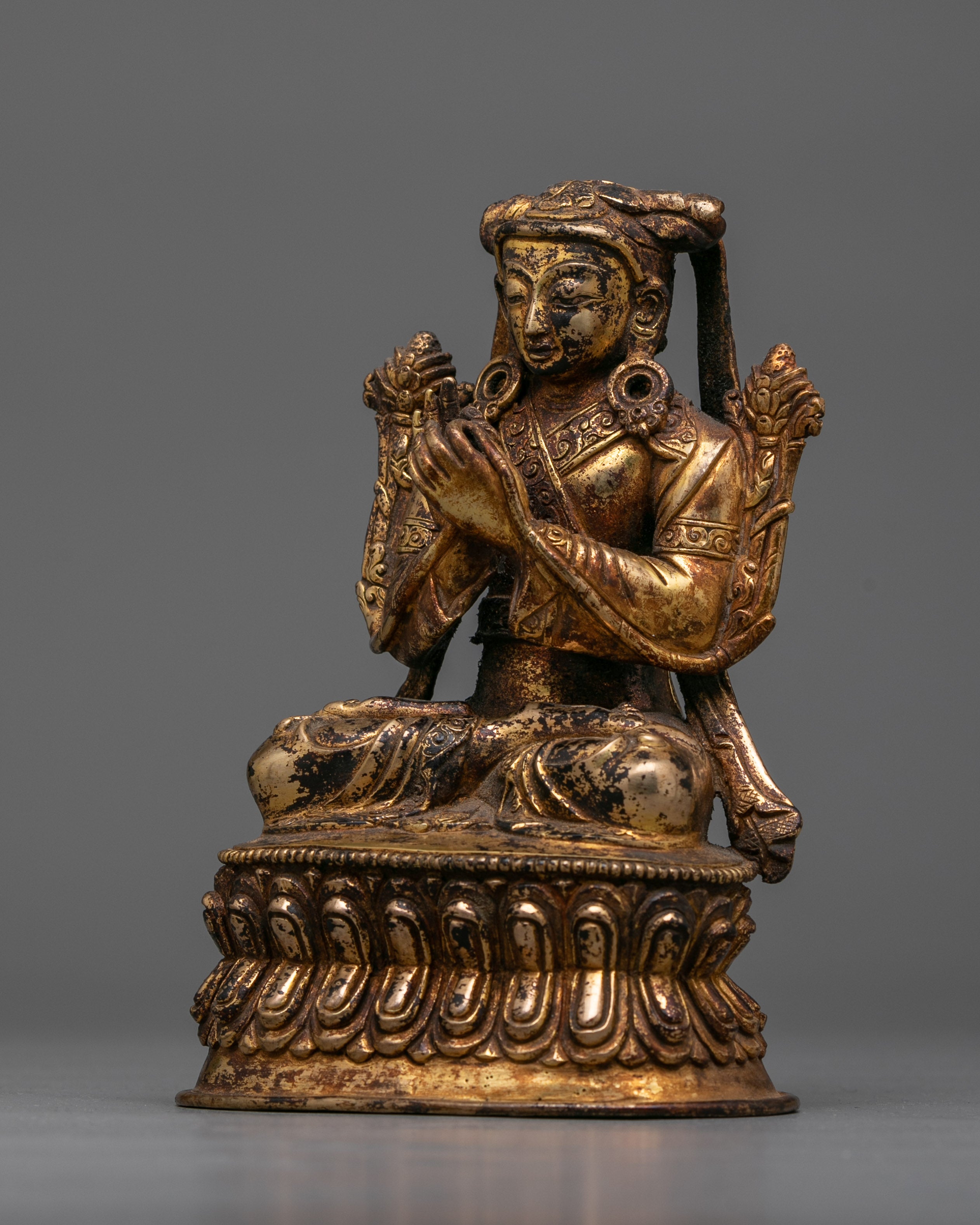 buddhist-master-antique-figurine