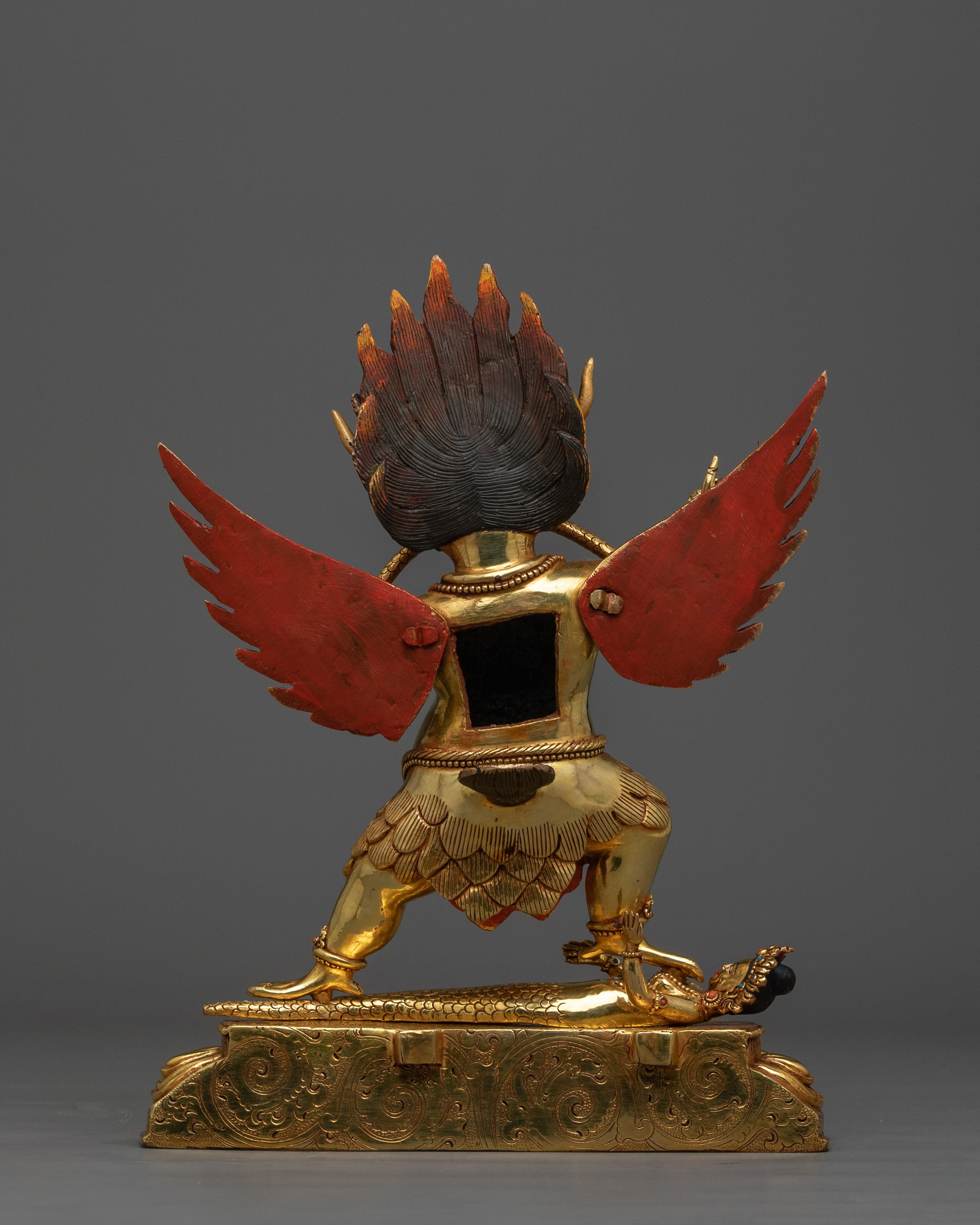 Guruda Statue | Embrace Divine Protection and Majesty