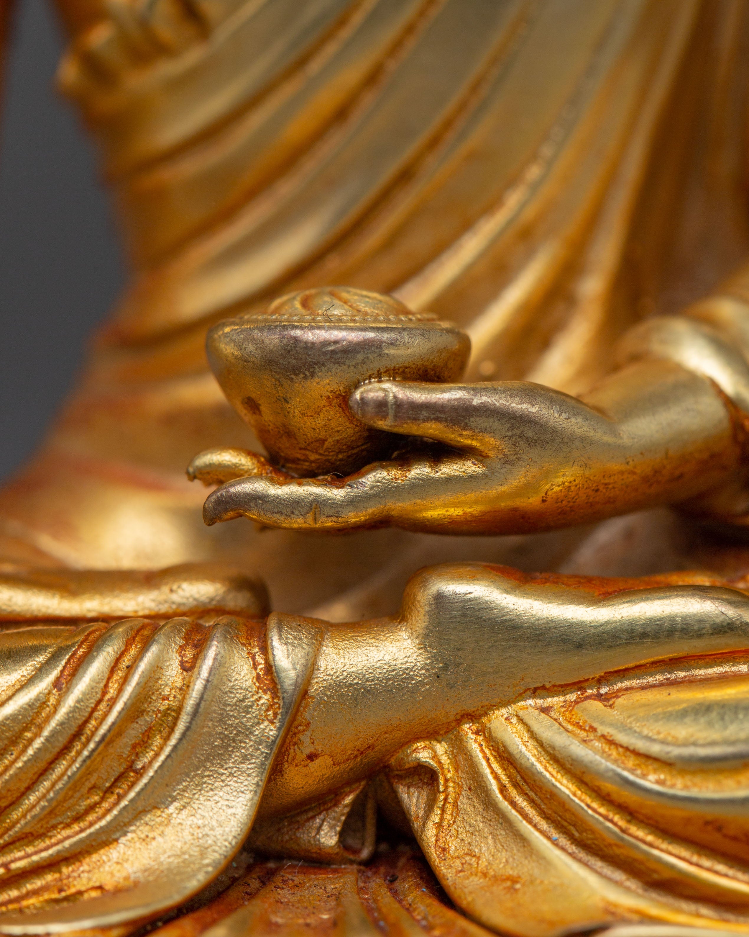 Machine-Made Buddha Shakyamuni Golden Statue