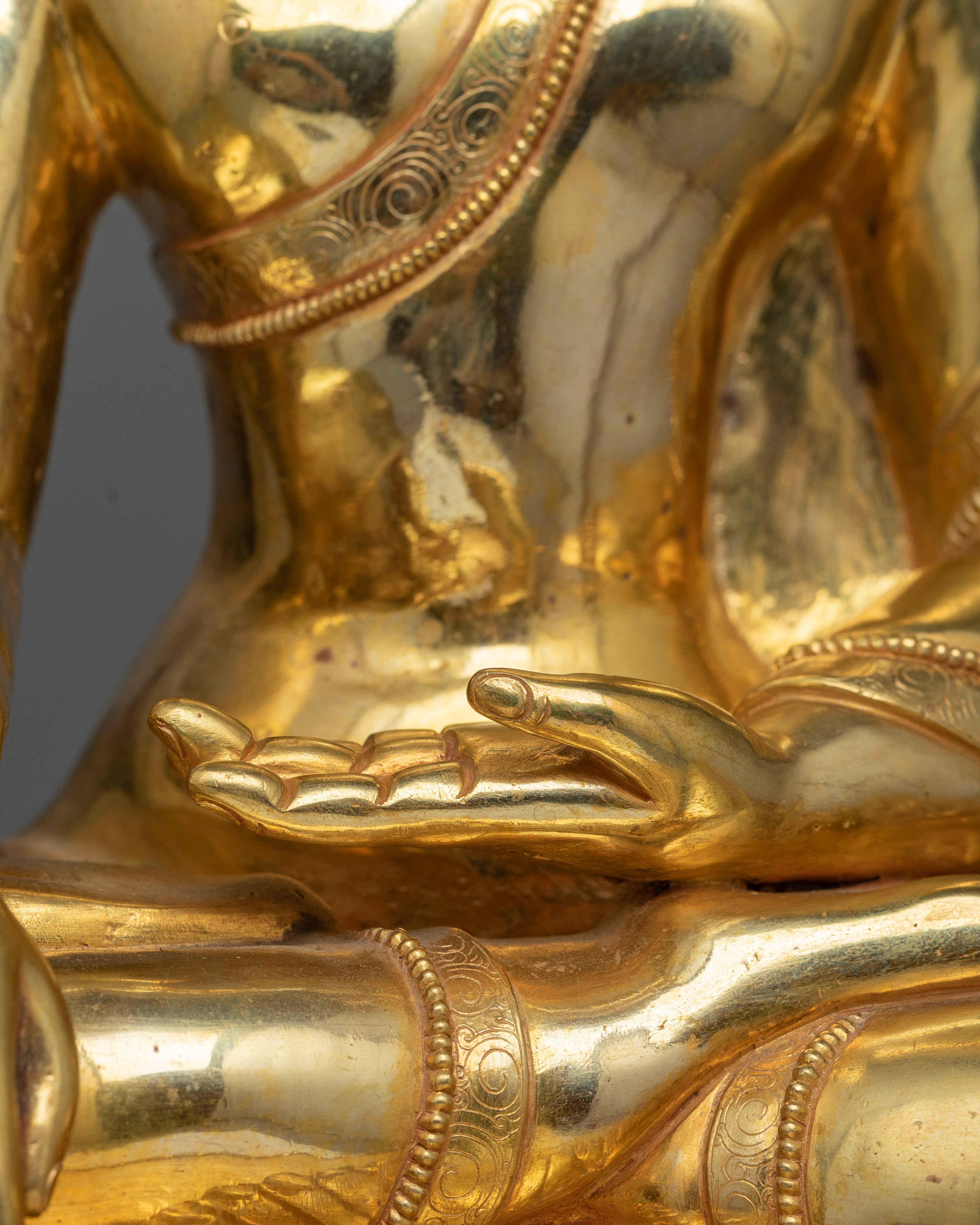 Shakyamuni Buddha Gold-Gilded Statue | Essence of Enlightenment