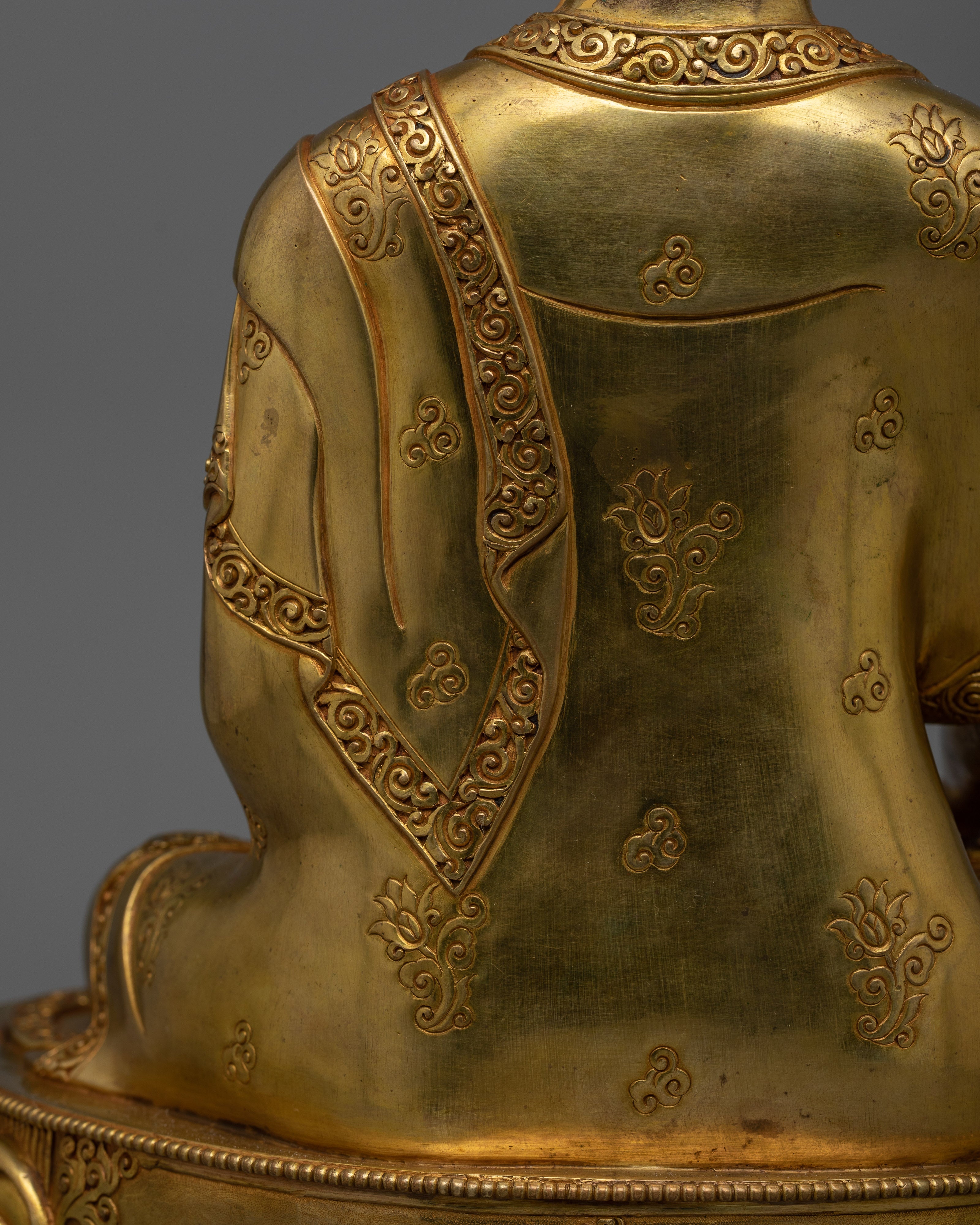 Shakyamuni Buddha Handcrafted Statue | 24K Gold-Gilded Beacon of Enlightenment