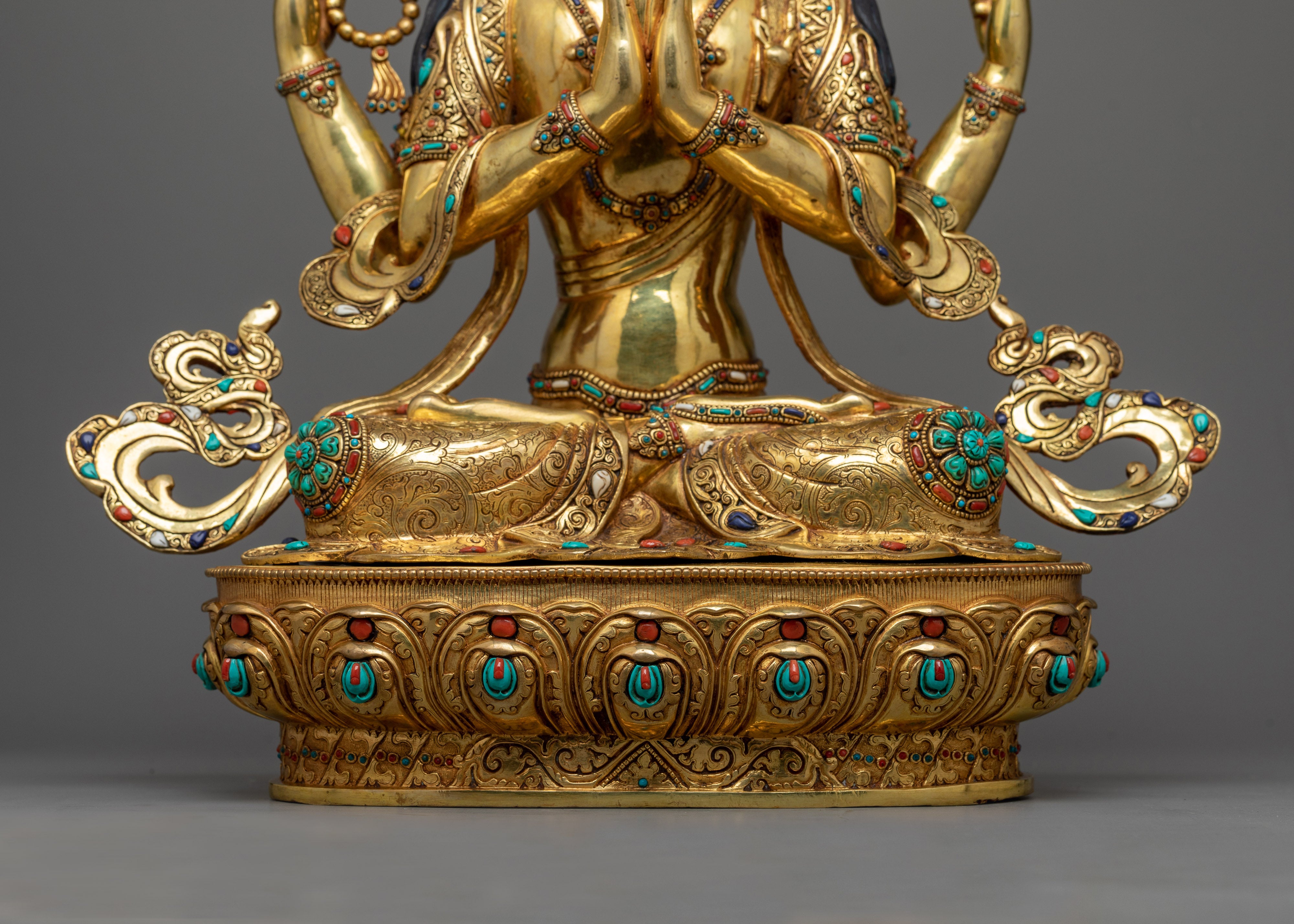 Serene Chenrezig Premium Statue | Exquisite Symbol of Divine Compassion