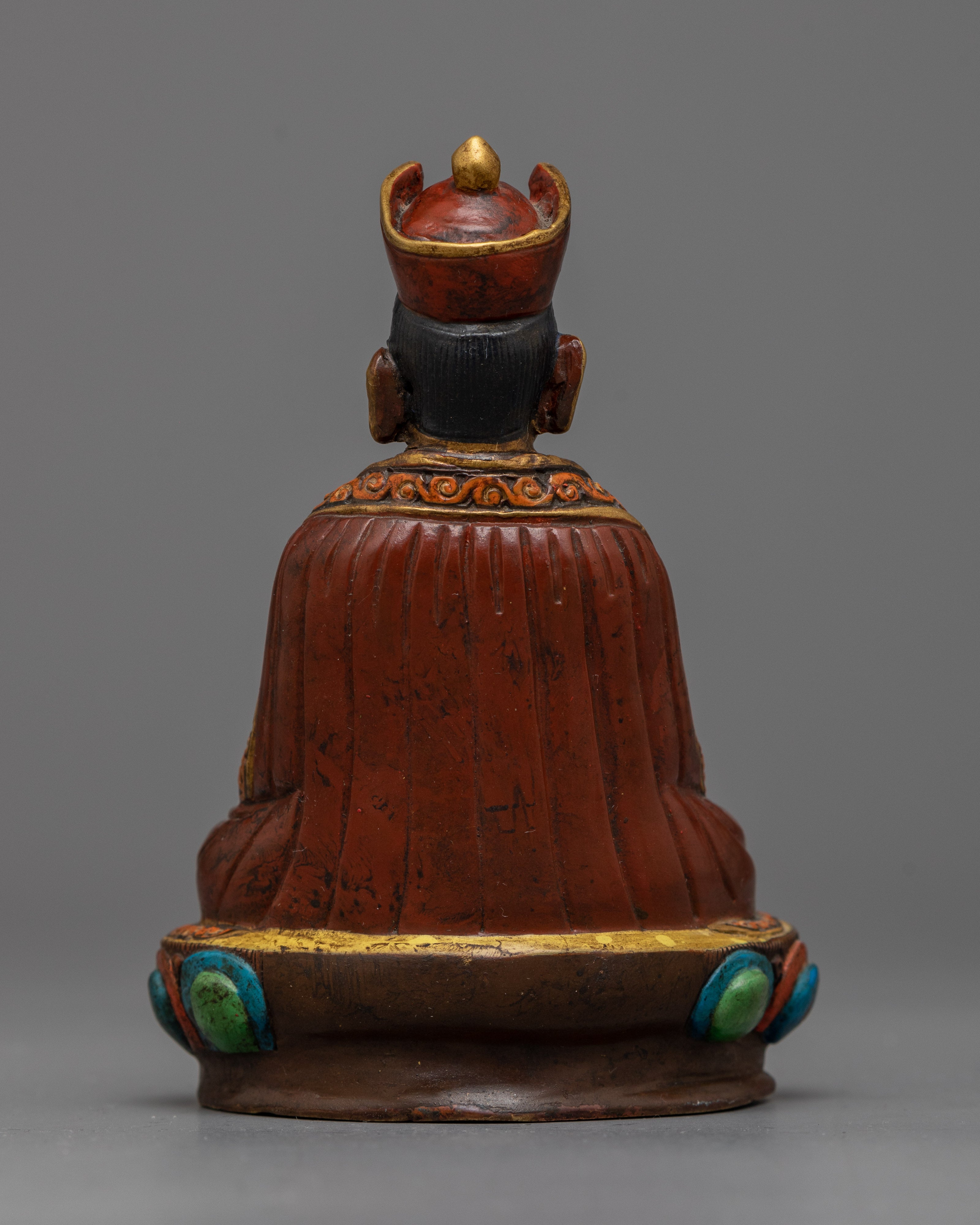 The Second Karmapa Karma Pakshi Statue | Antique-Finished Symbol of Mystical Insight