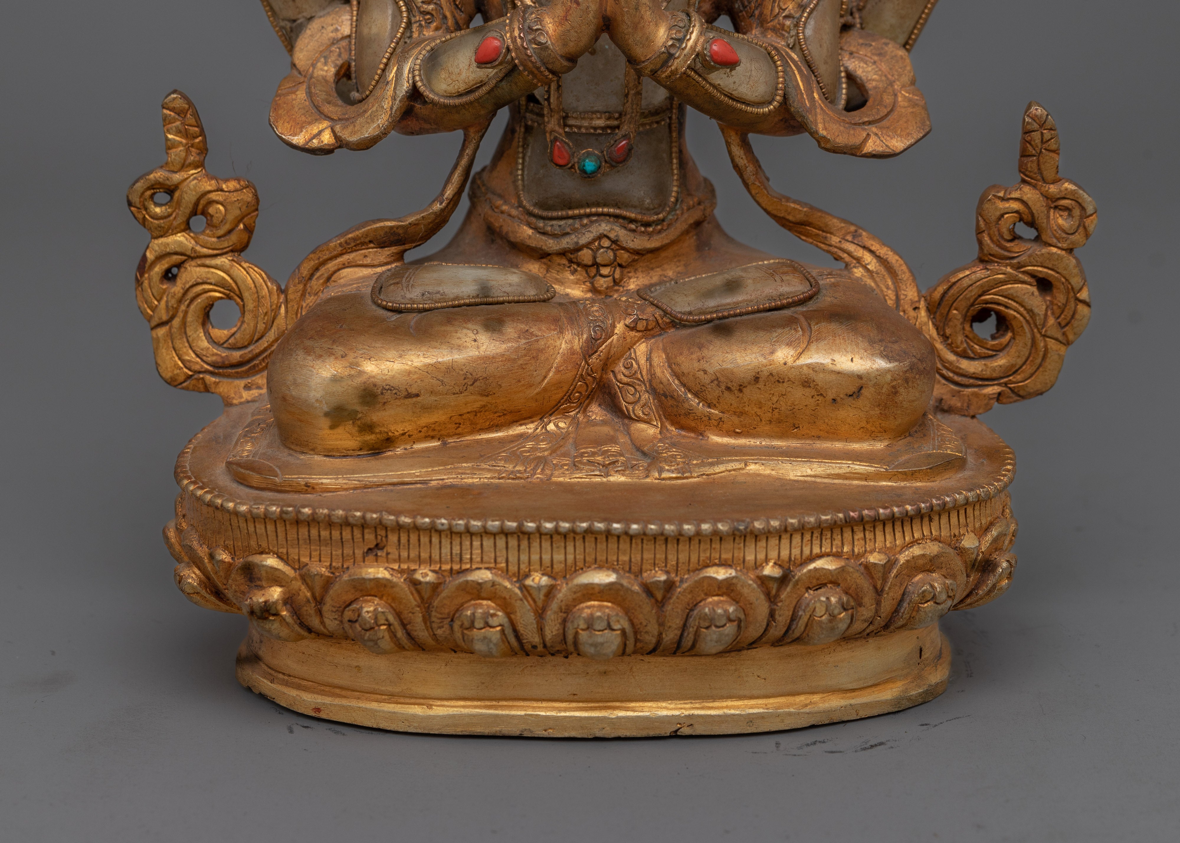 Chenrezig Crystal Body Statue | Emblem of Universal Compassion