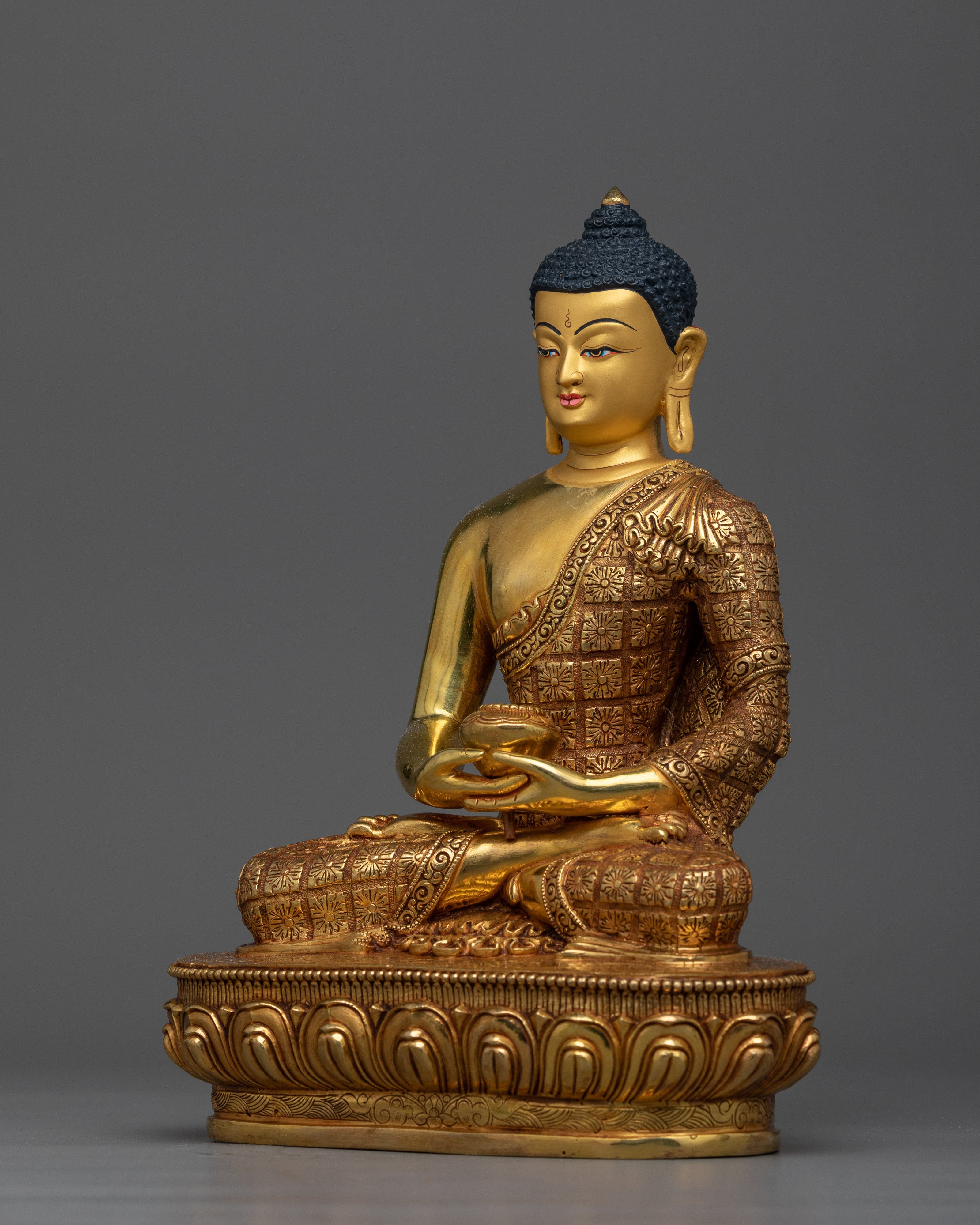amitabha-buddha-gold-gilded
