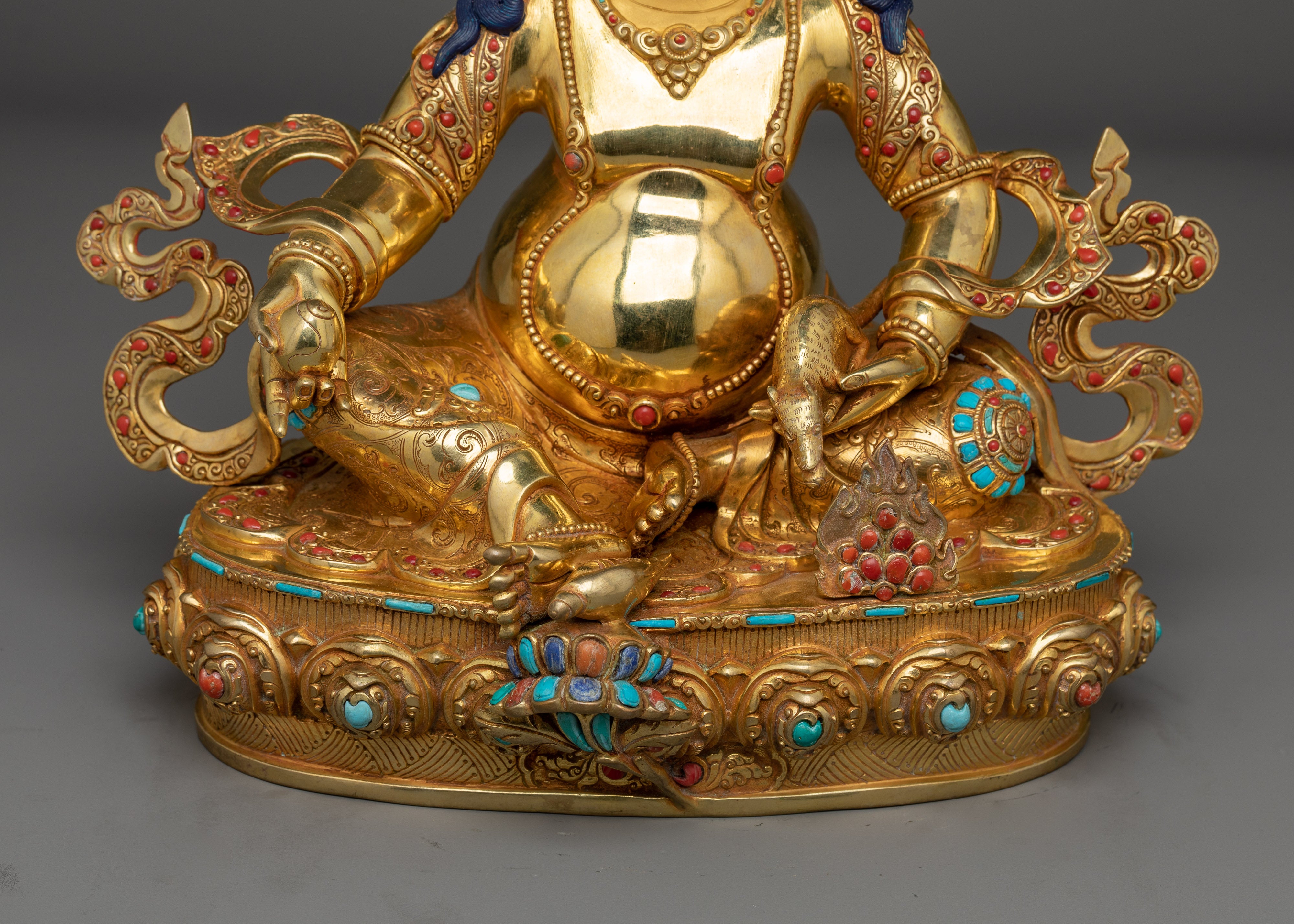 Dzambhala Gemstone-Decorated Statue | Embodiment of Wealth and Compassion