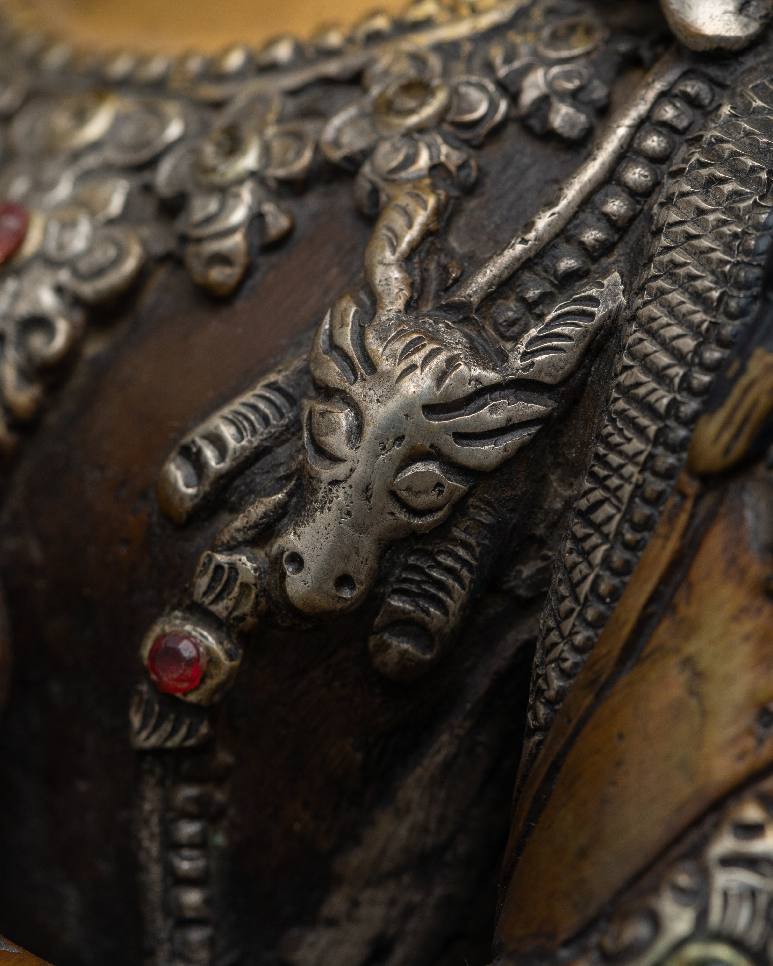 Spiritual Handmade Statue Chenrezig | Lokeshvara Statue Silver Plated