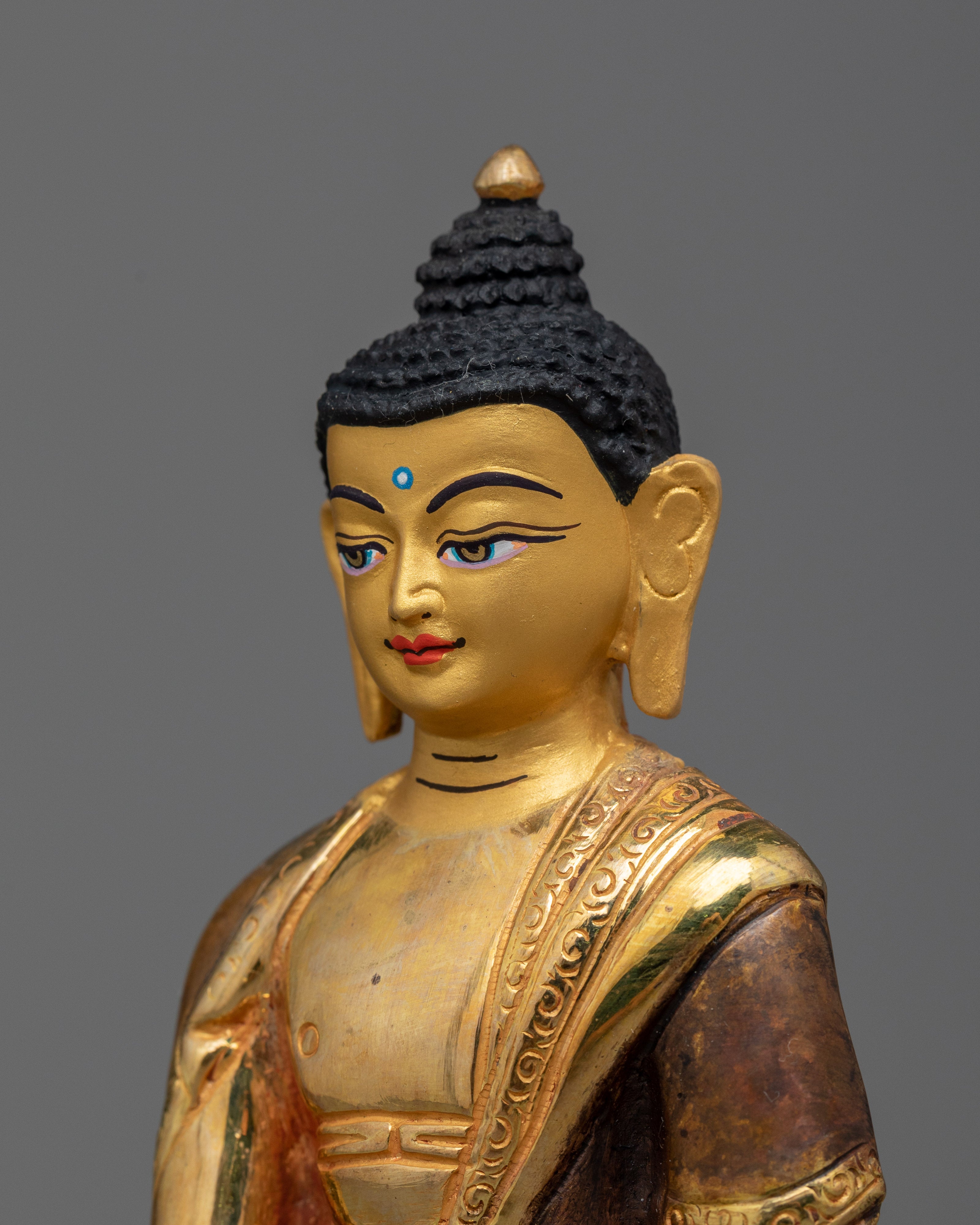 shakyamuni-buddha-shrine-statue