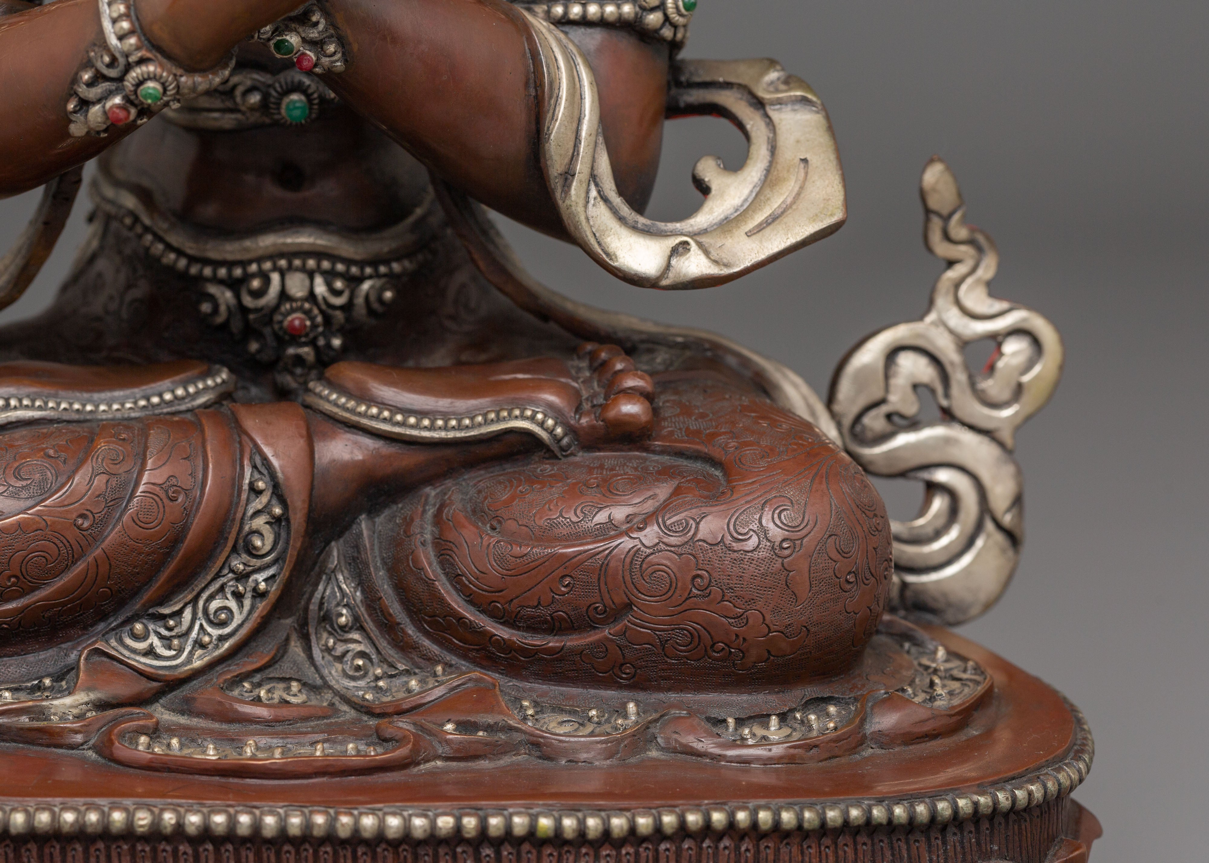 Peaceful Copper Statue of Buddha Vajradhara | Spiritual Meditation Decor