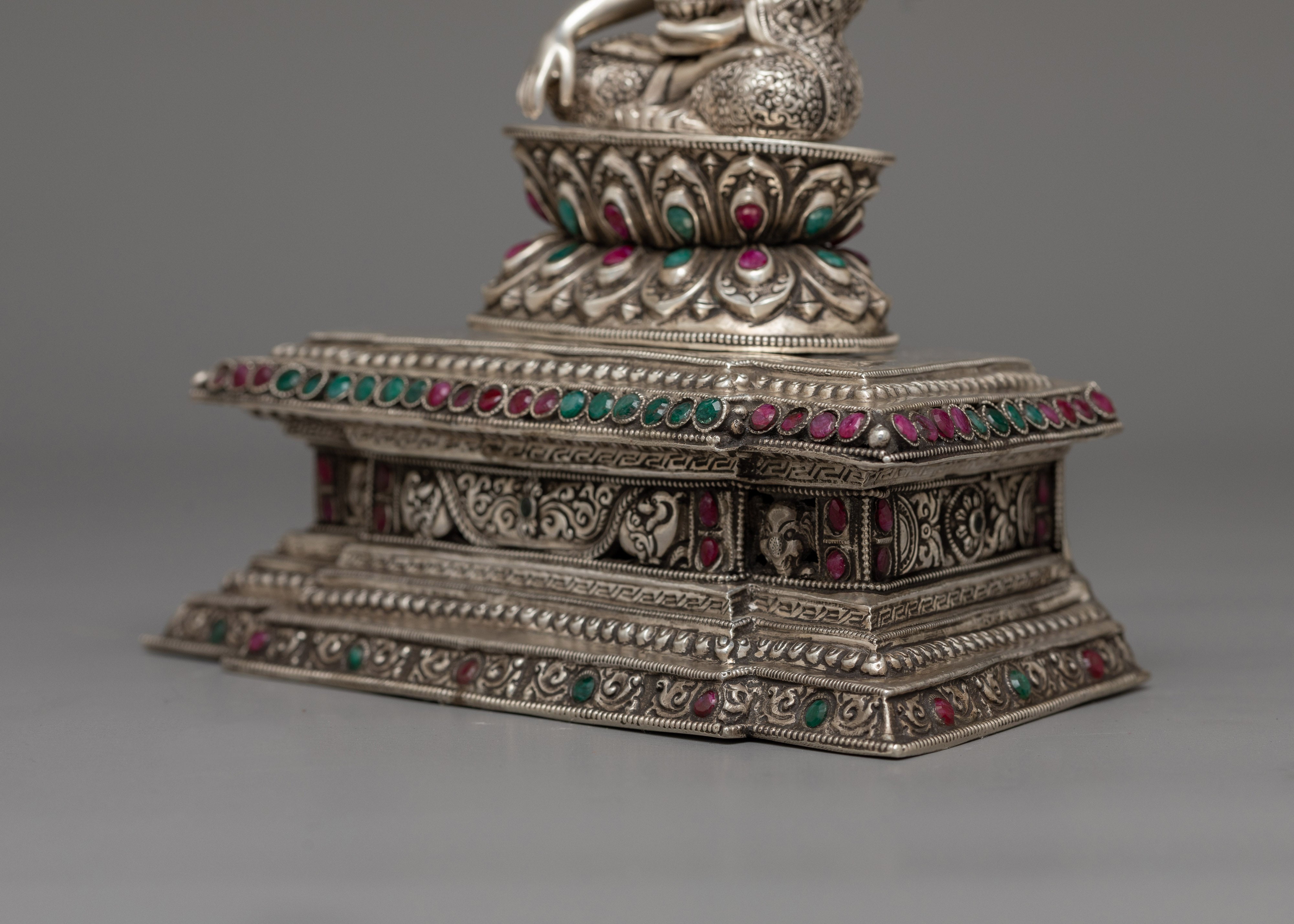 Exquisite Silver-Plated Shakyamuni Buddha Statue | A Masterpiece of Peace and Enlightenment