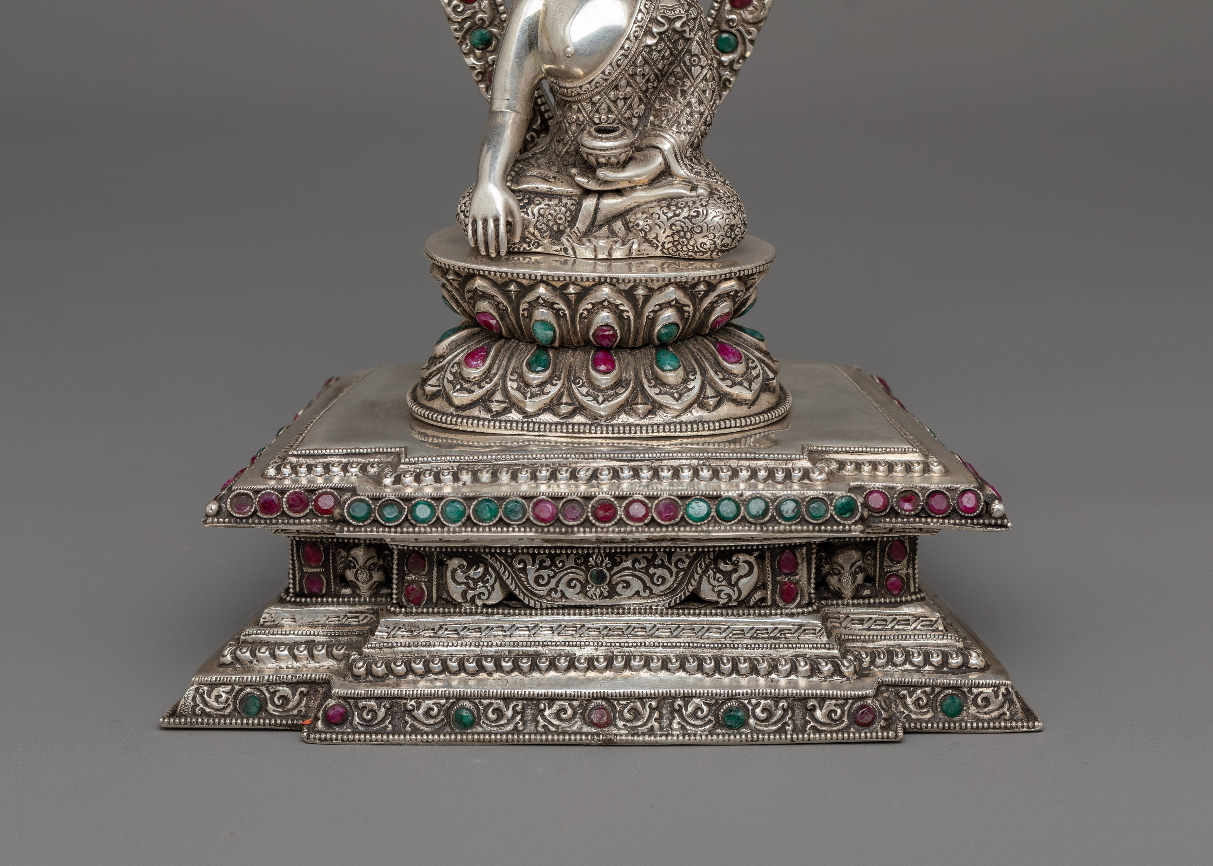 Exquisite Silver-Plated Shakyamuni Buddha Statue | A Masterpiece of Peace and Enlightenment