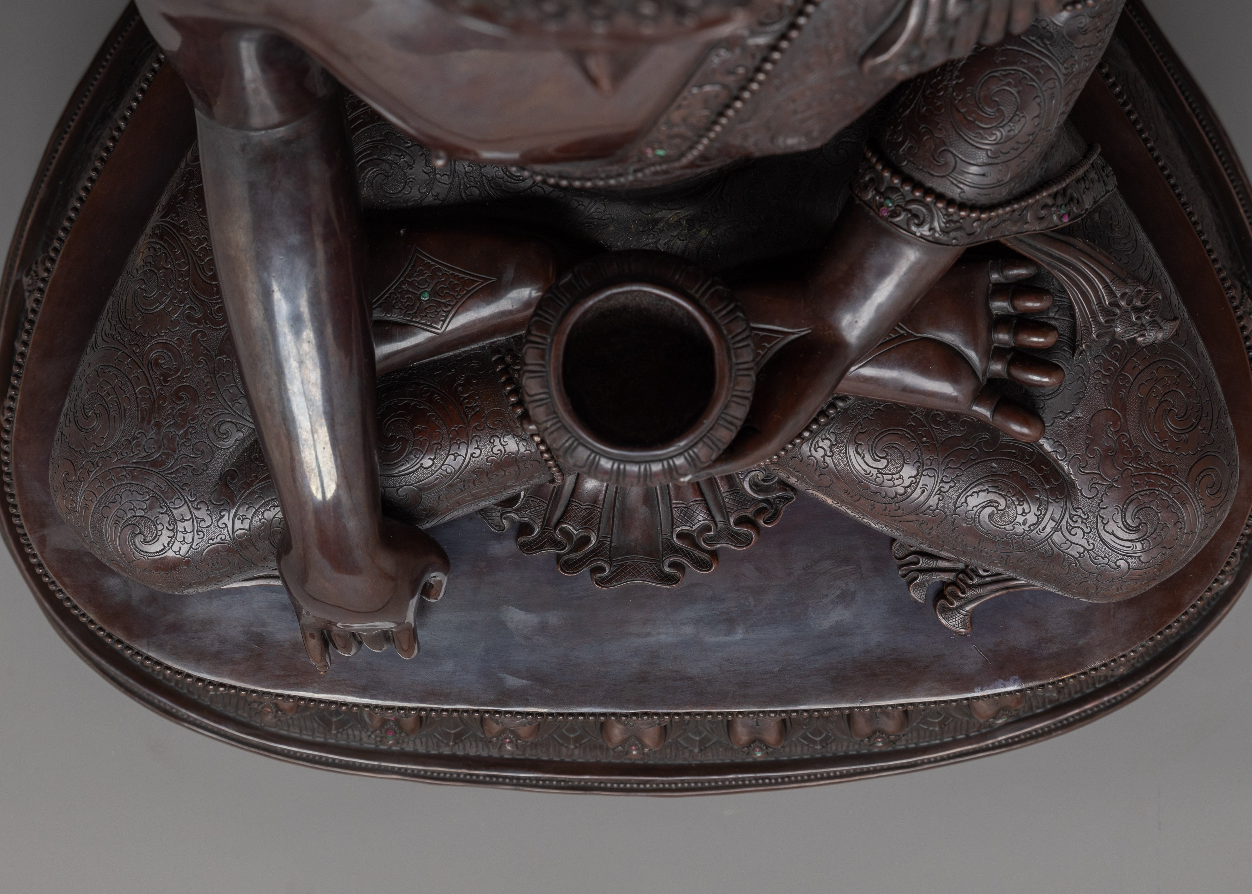 Enlighten Teacher Shakyamuni Buddha Oxidized Statue | A Majestic Symbol of Serene Wisdom