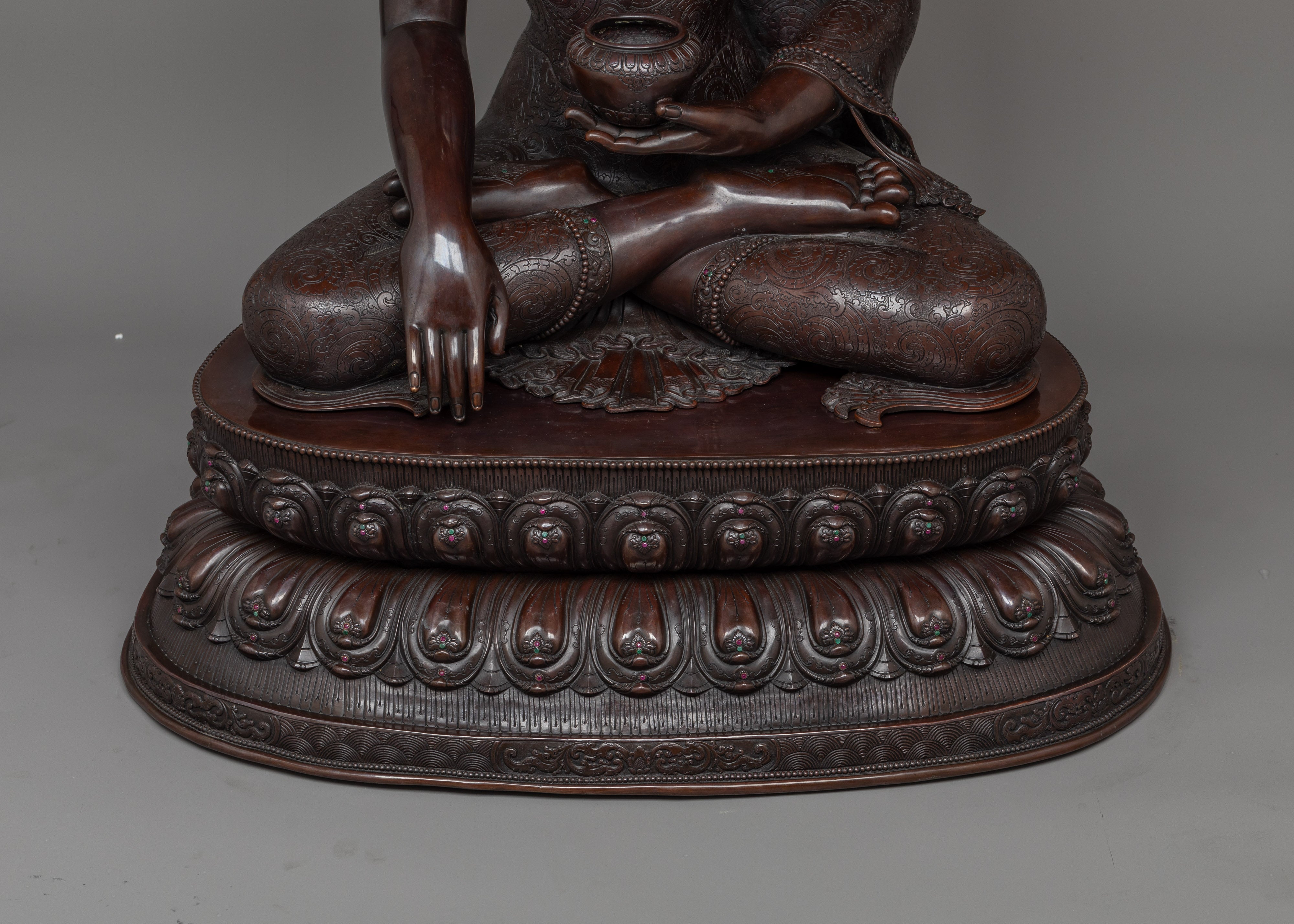 Enlighten Teacher Shakyamuni Buddha Oxidized Statue | A Majestic Symbol of Serene Wisdom