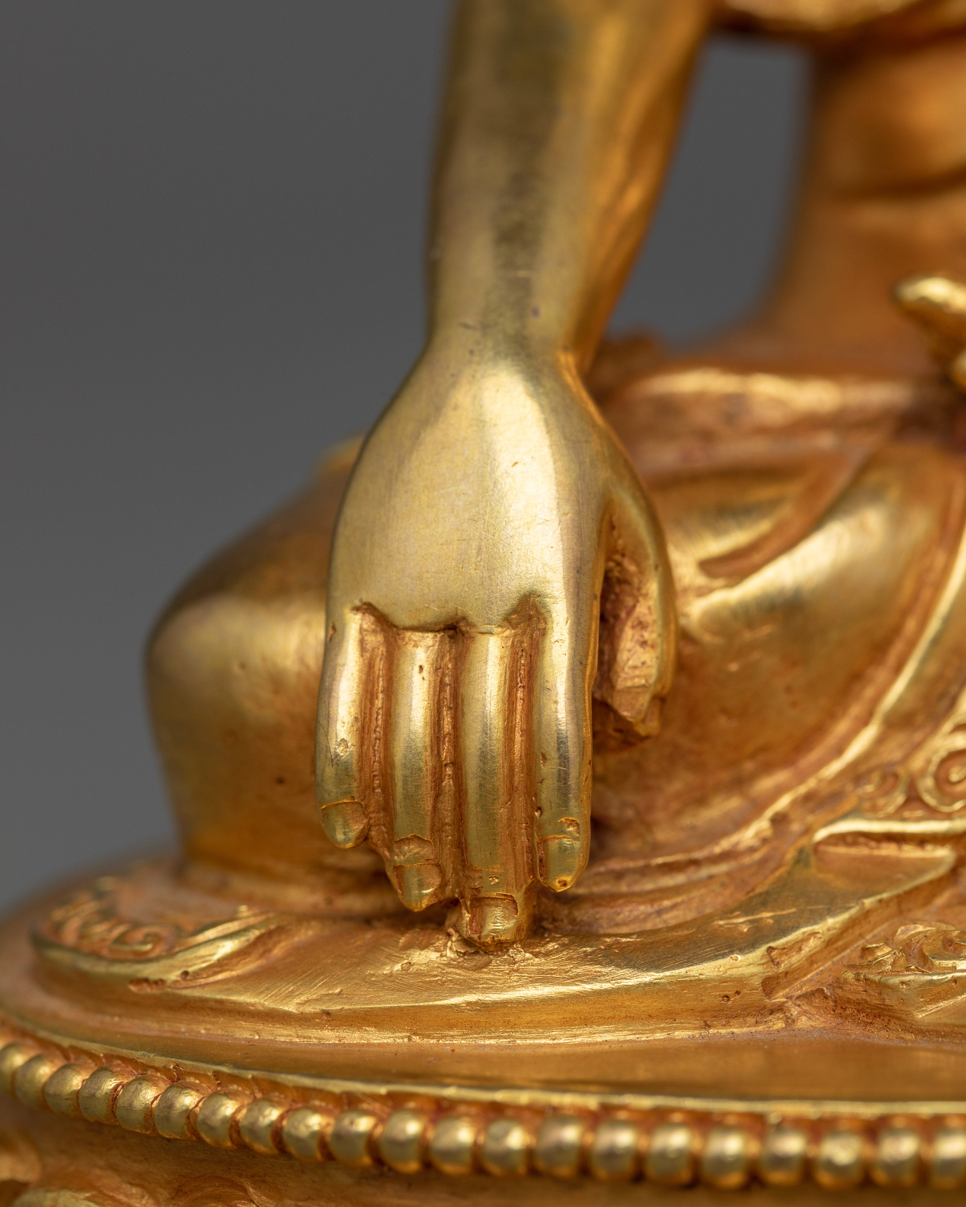 Shakyamuni Buddha Small Gold-Gilded Statue | A Beacon of Enlightenment