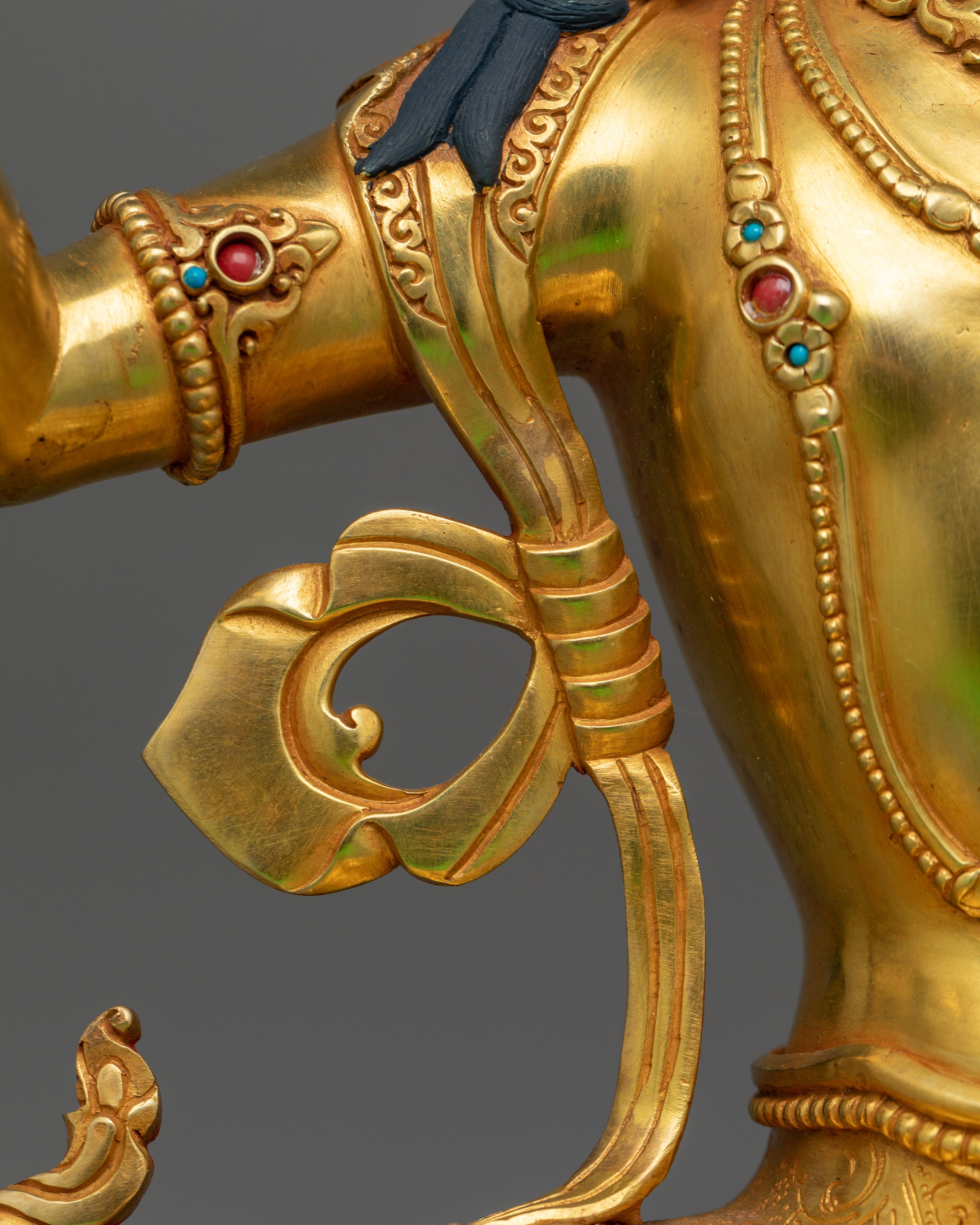 An Insightful Deity Manjusri Statue | Embodiment of Wisdom and Enlightenment