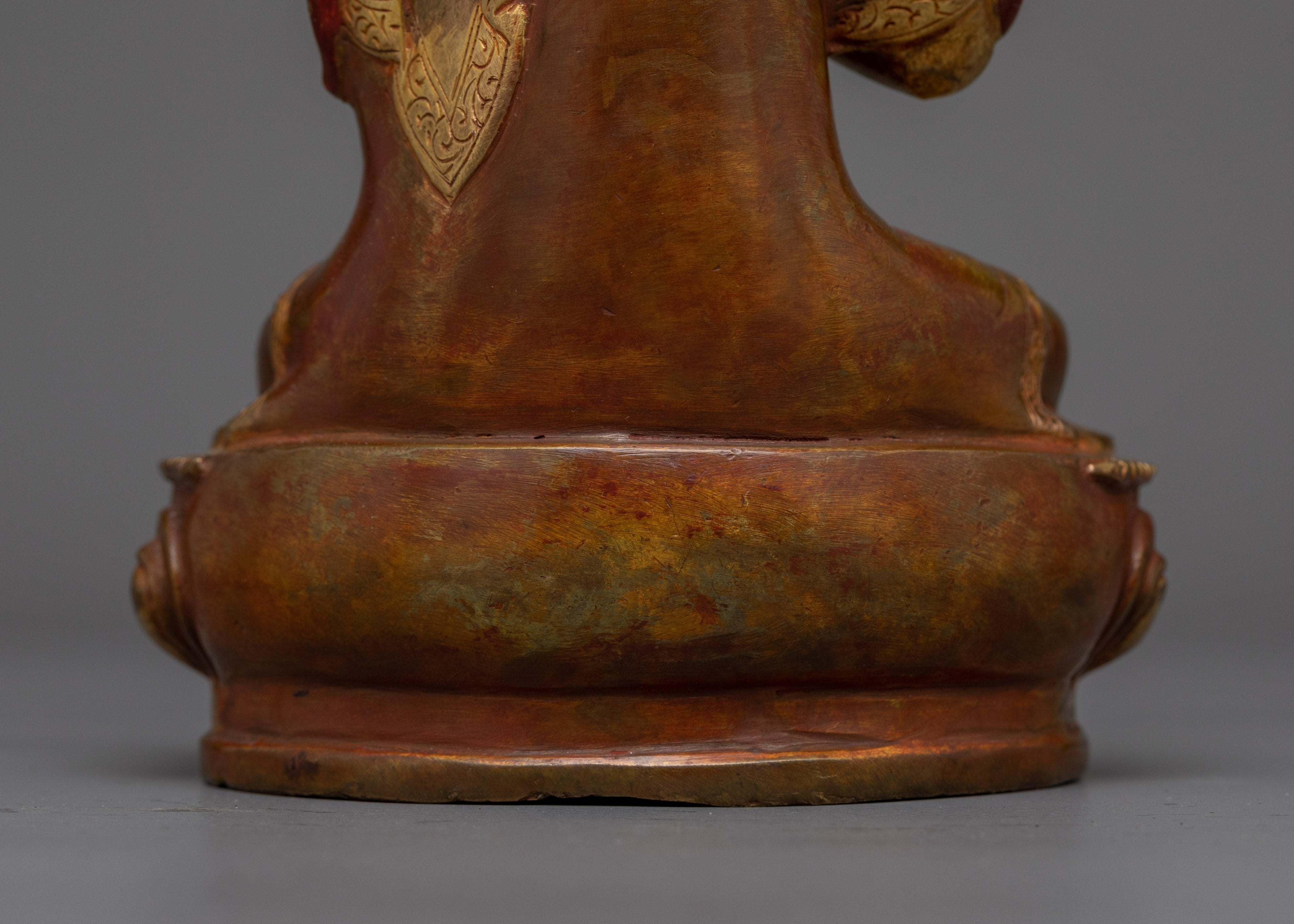 Tsong Khapa with Two Disciples Statue | Embodiment of Wisdom and Spiritual Guidance