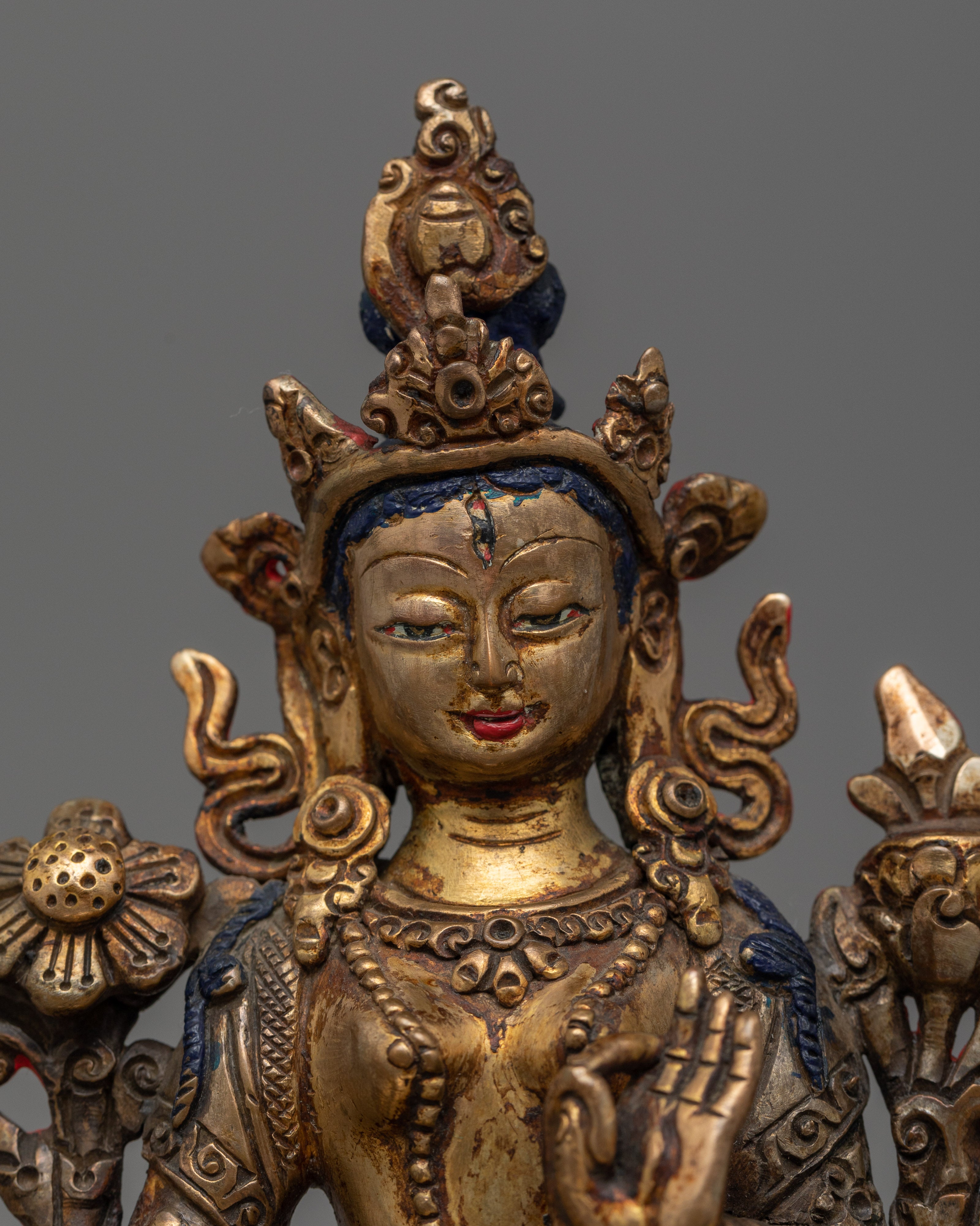 white-tara-antique-touch