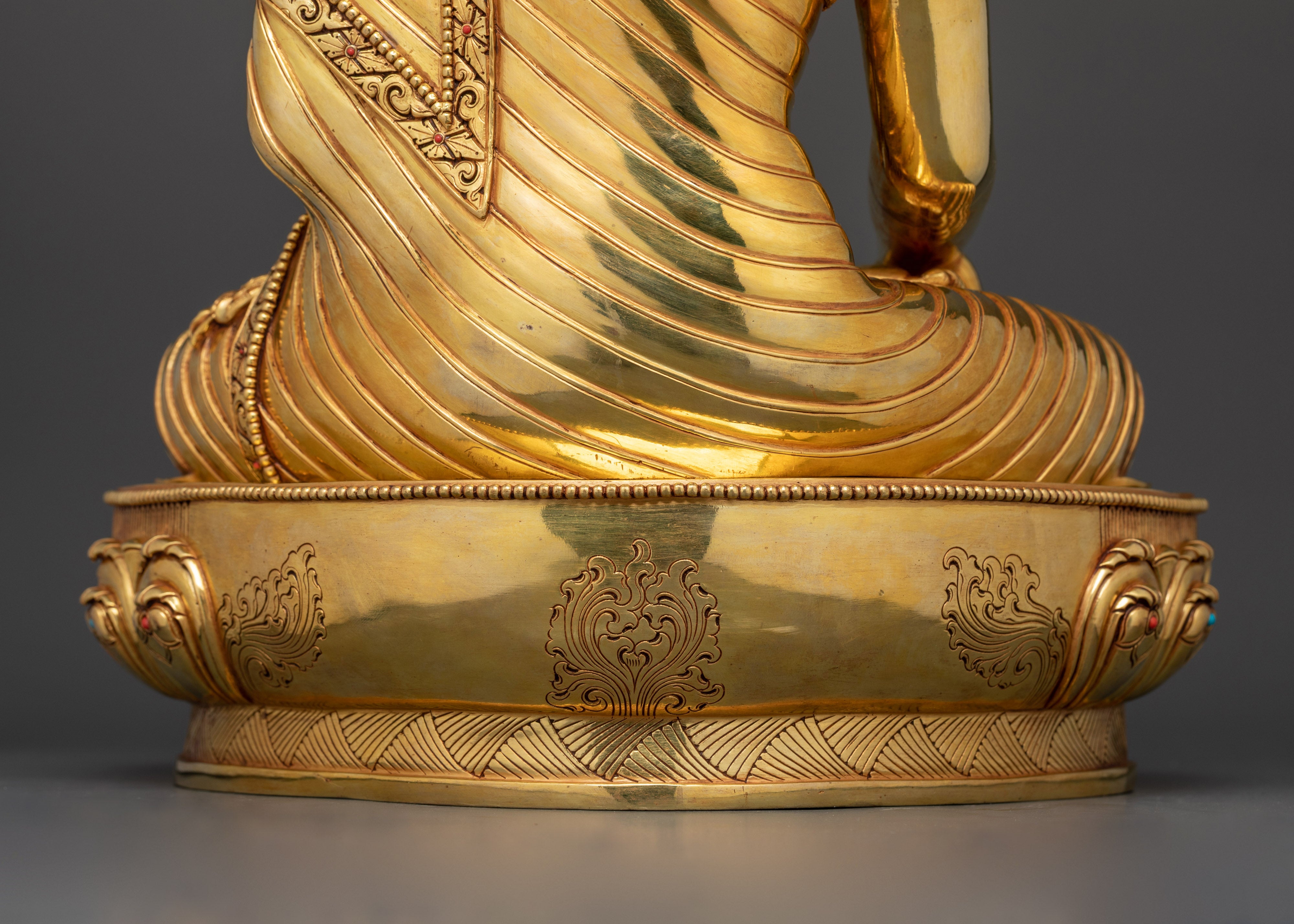 The Majestic Embodiment of Enlightenment | Shakyamuni Buddha Copper Statue