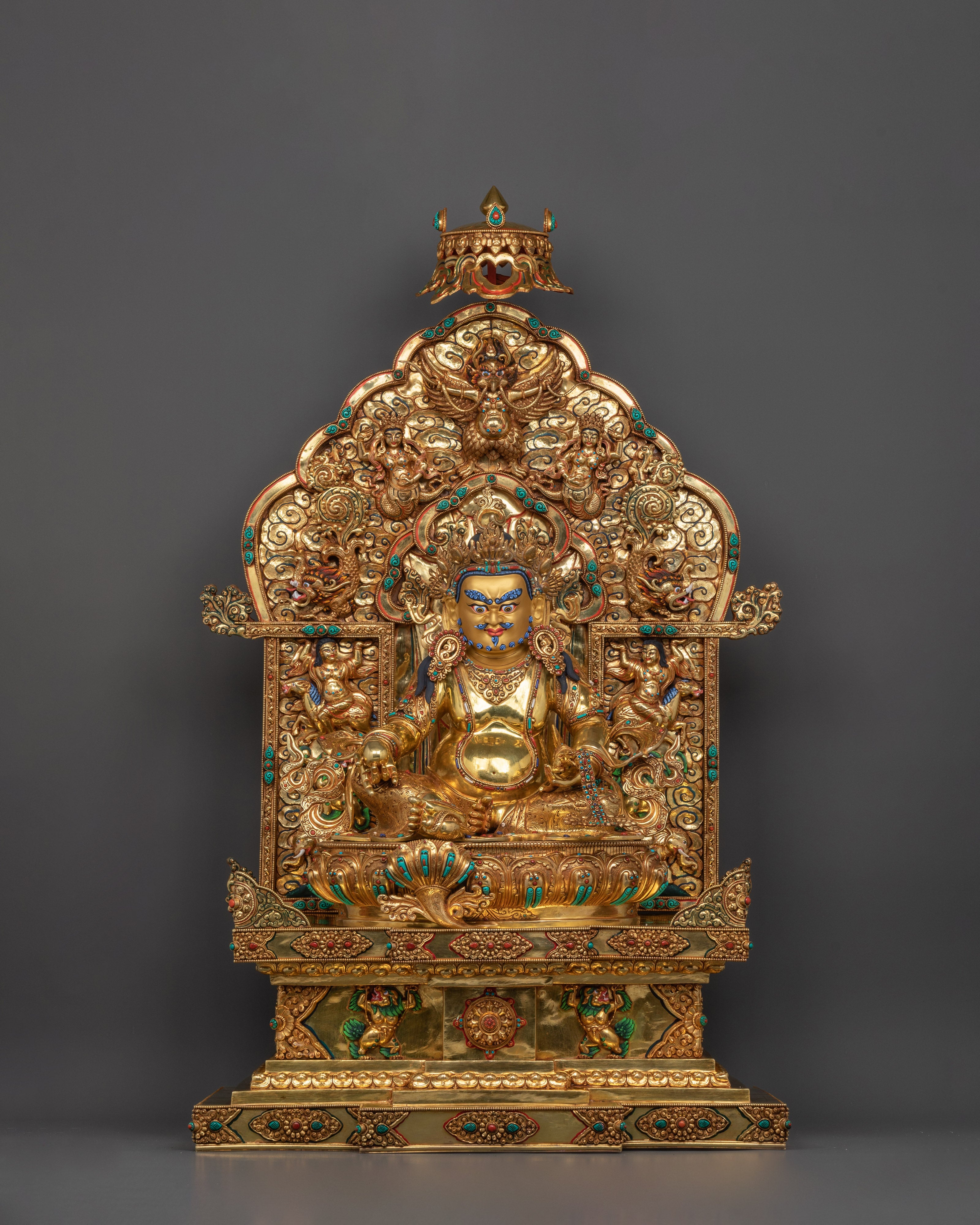 dzambhala-buddha-with-throne