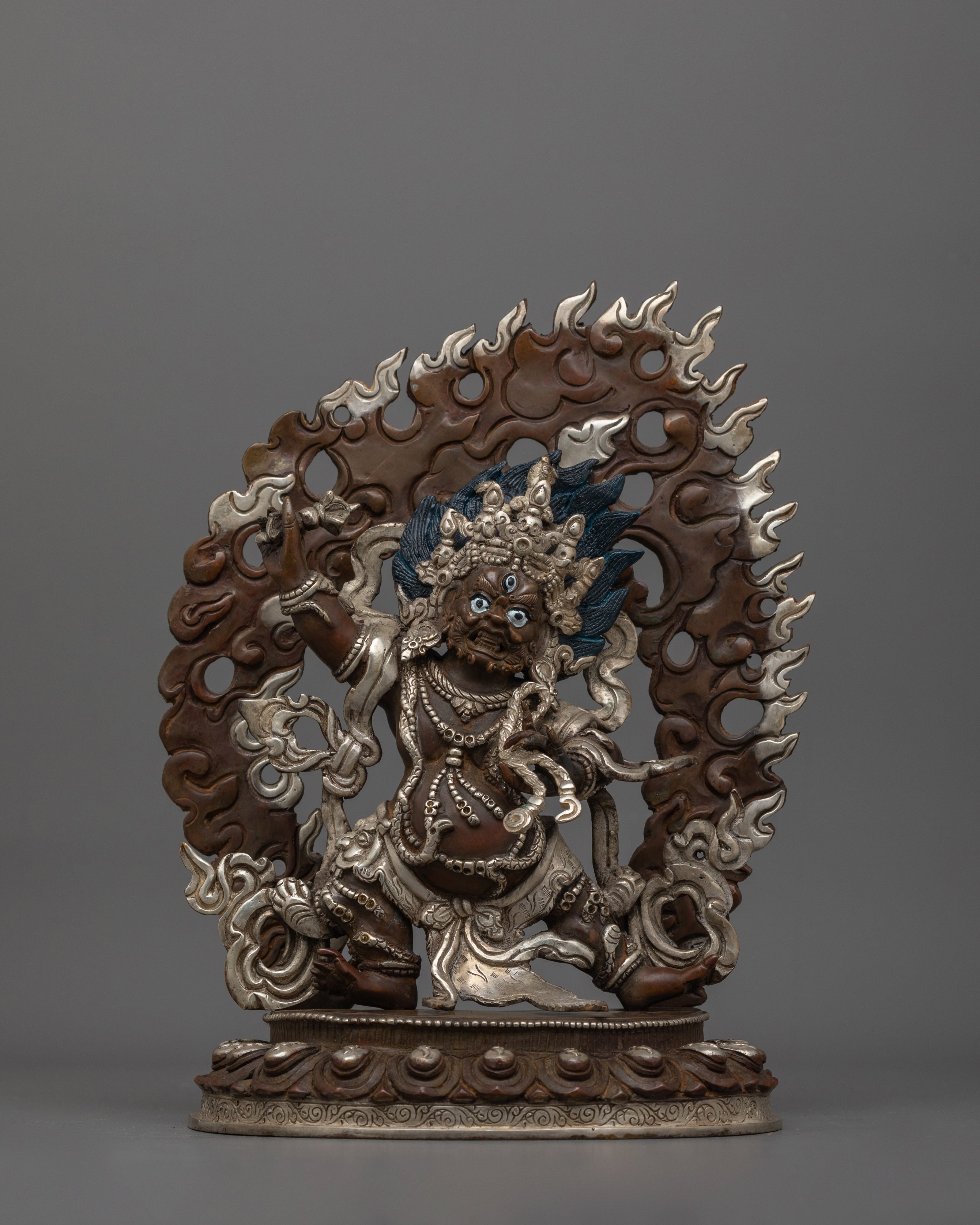 sacred-vajrapani-buddha-statue