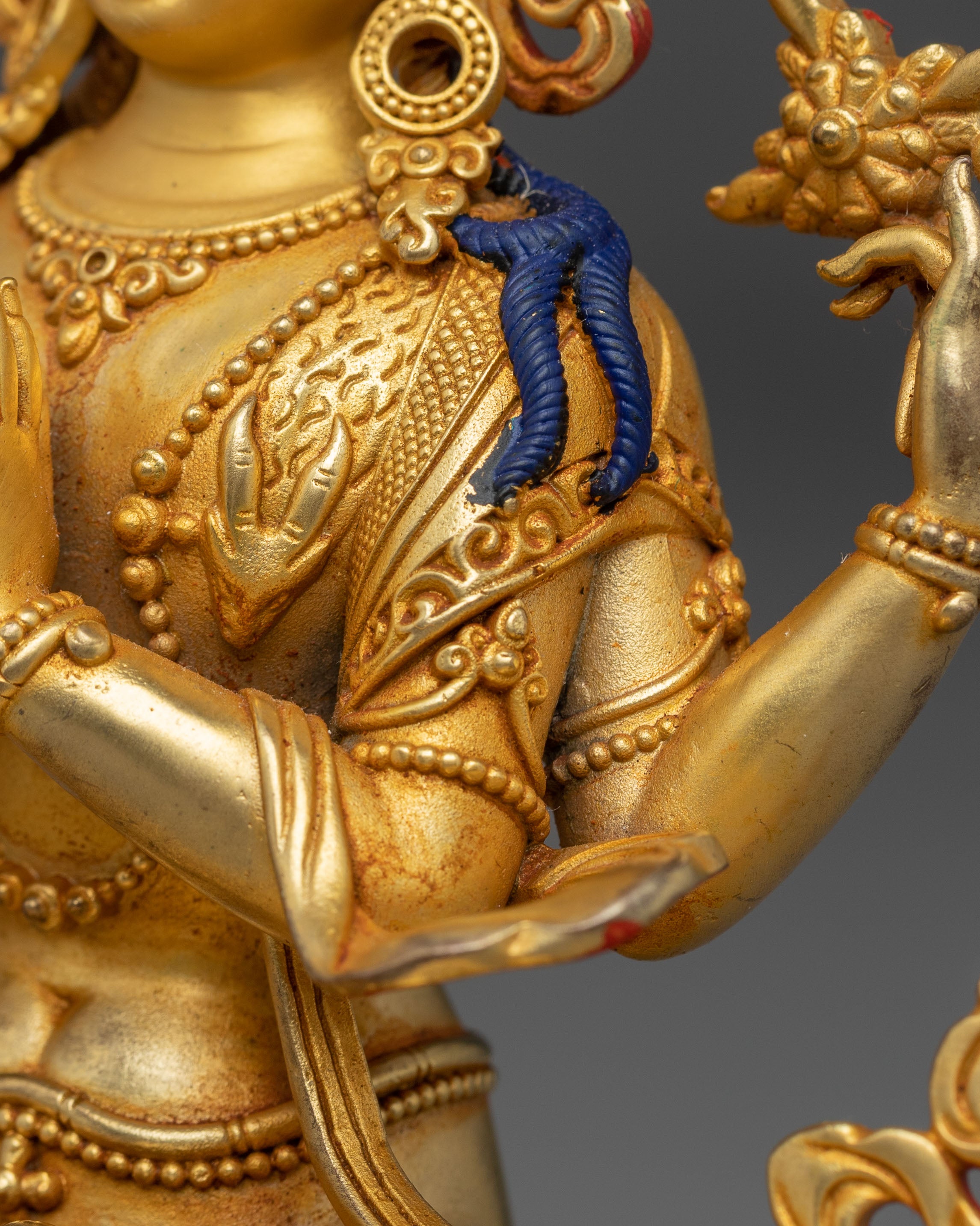 Chenrezig Statue: The Compassionate Bodhisattva | Tibetan Buddhist Deity