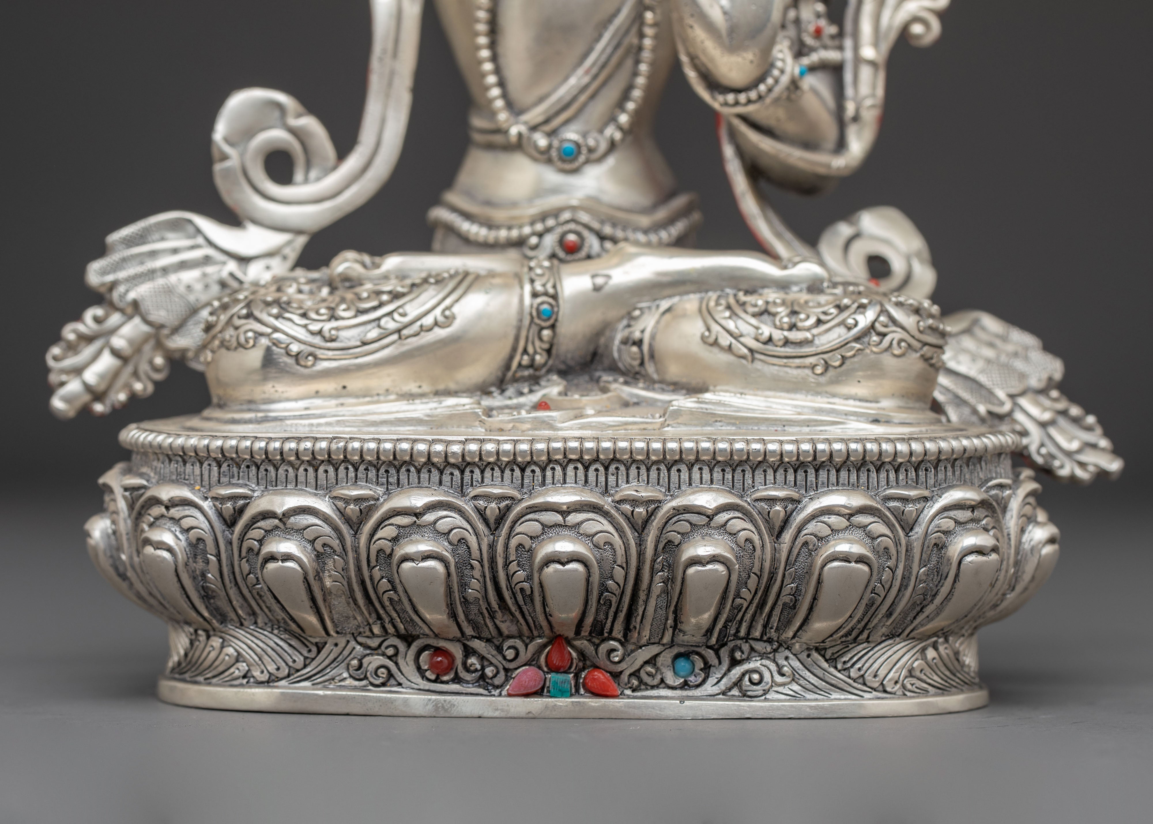 Silver Manjushri Statue: Bodhisattva of Insight | Traditional Himalayan Art