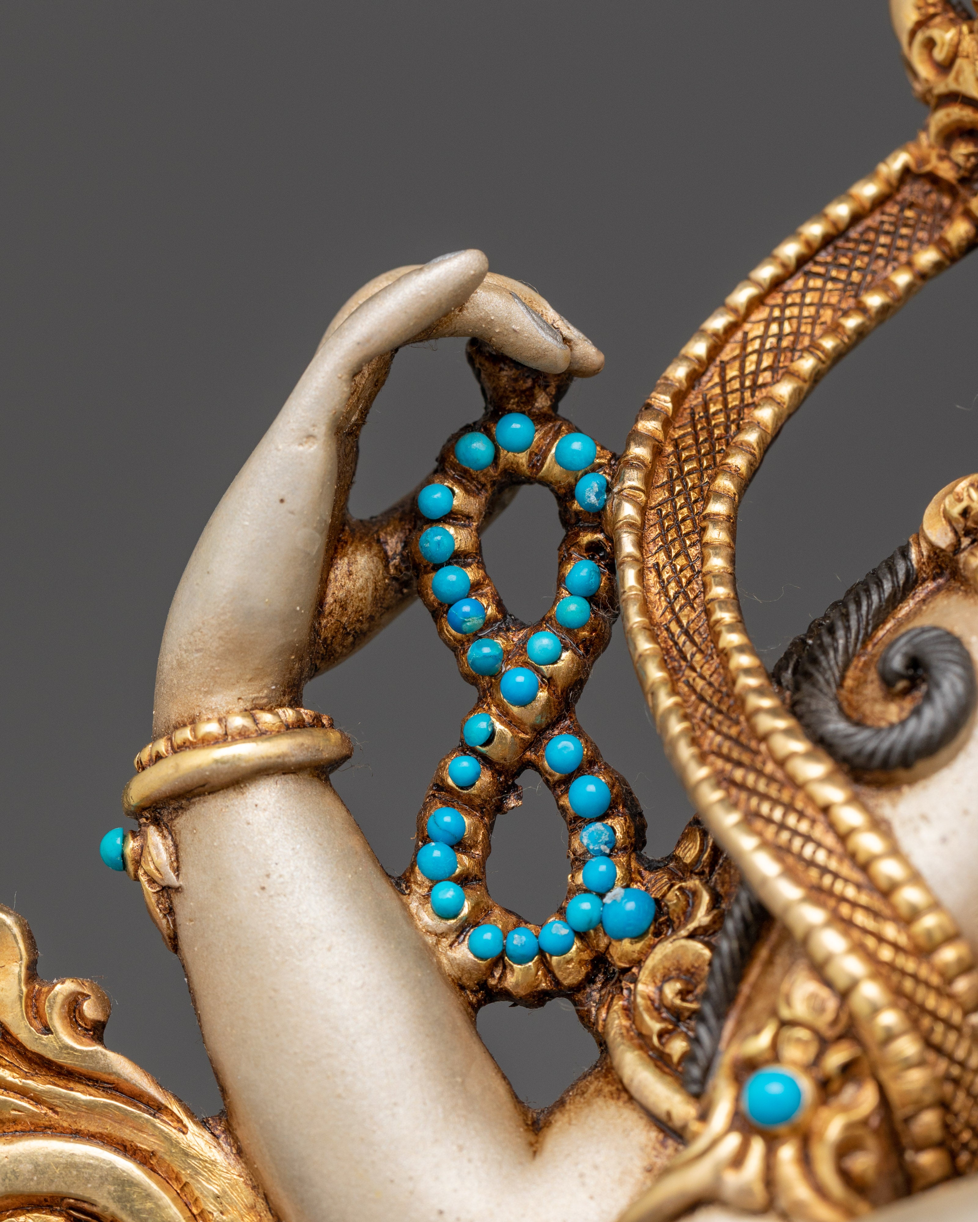 Compassion Buddha 4-Armed Chenrezig Figure | Statue in 24K Gold Gilding