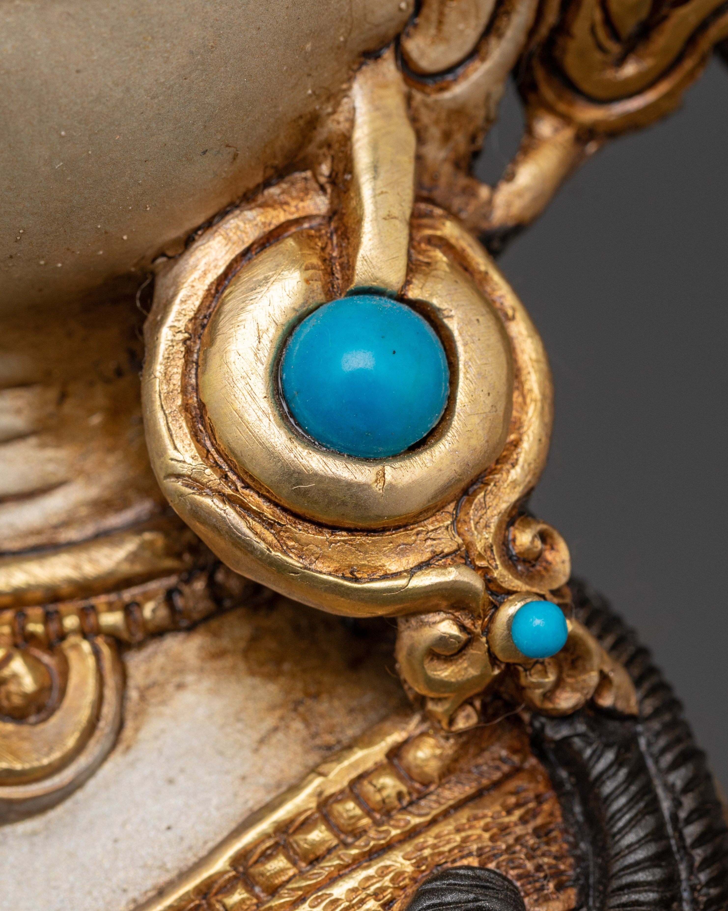 Compassion Buddha 4-Armed Chenrezig Figure | Statue in 24K Gold Gilding