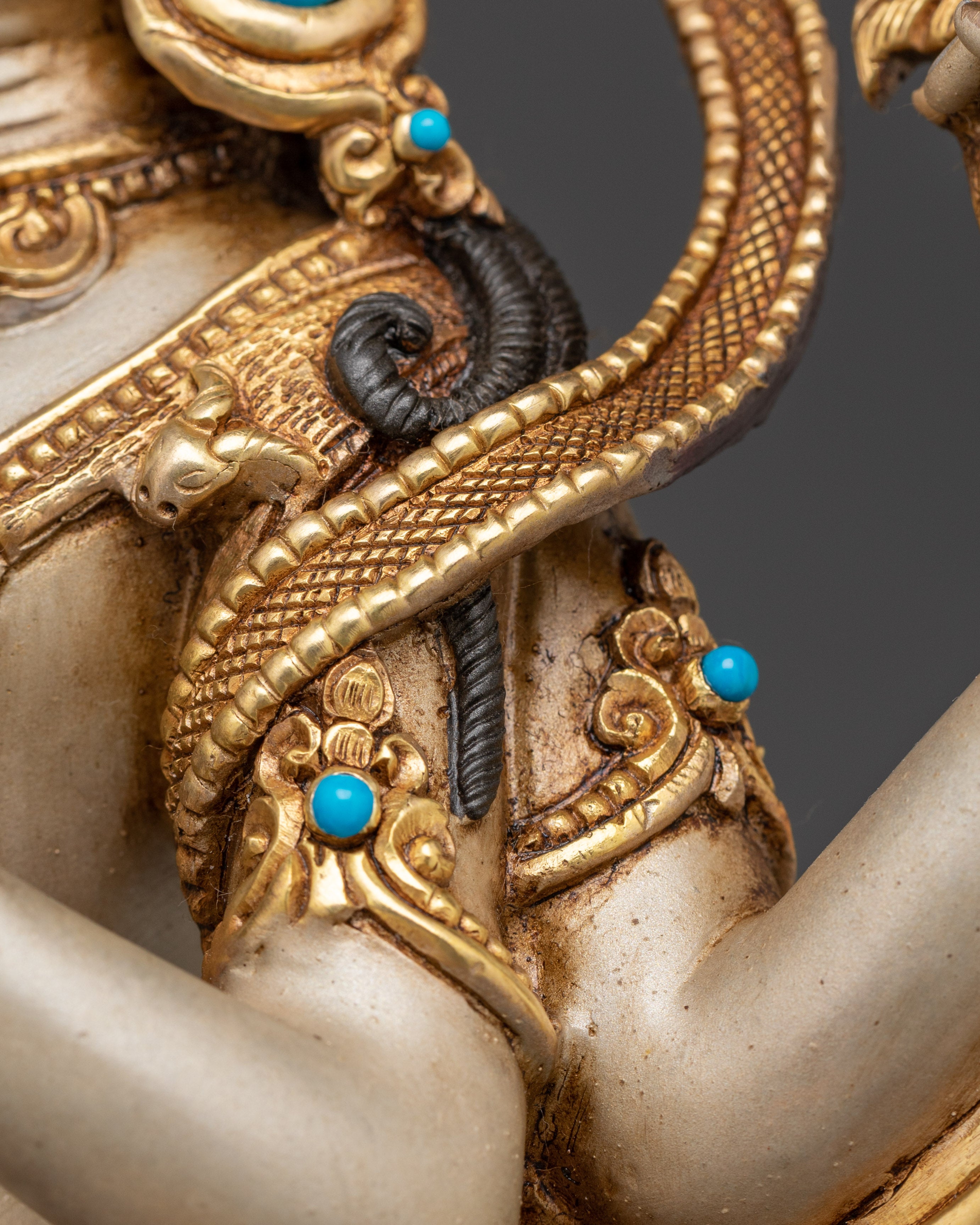 Compassion Buddha 4-Armed Chenrezig Figure | Statue in 24K Gold Gilding