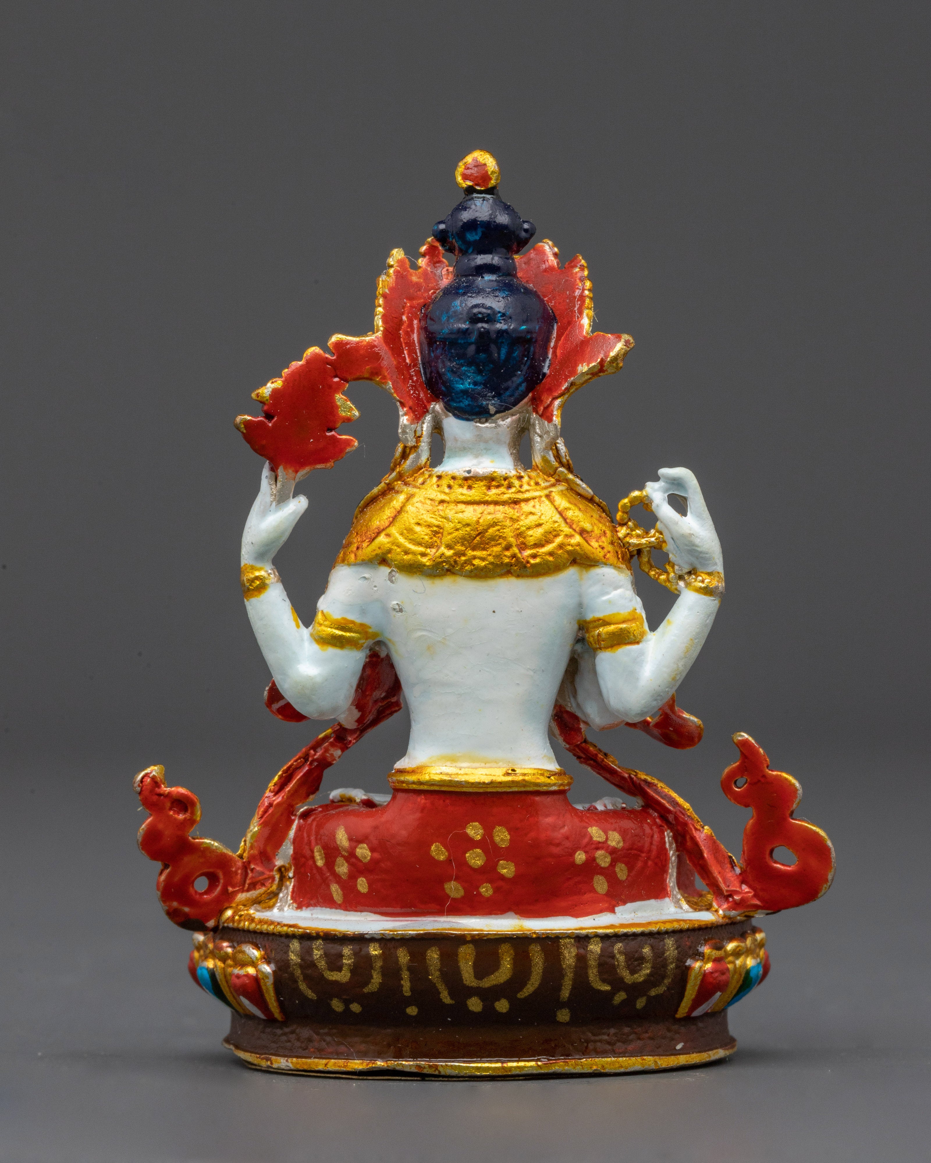 chenrezig-holding-wish-fulfilling-jewel